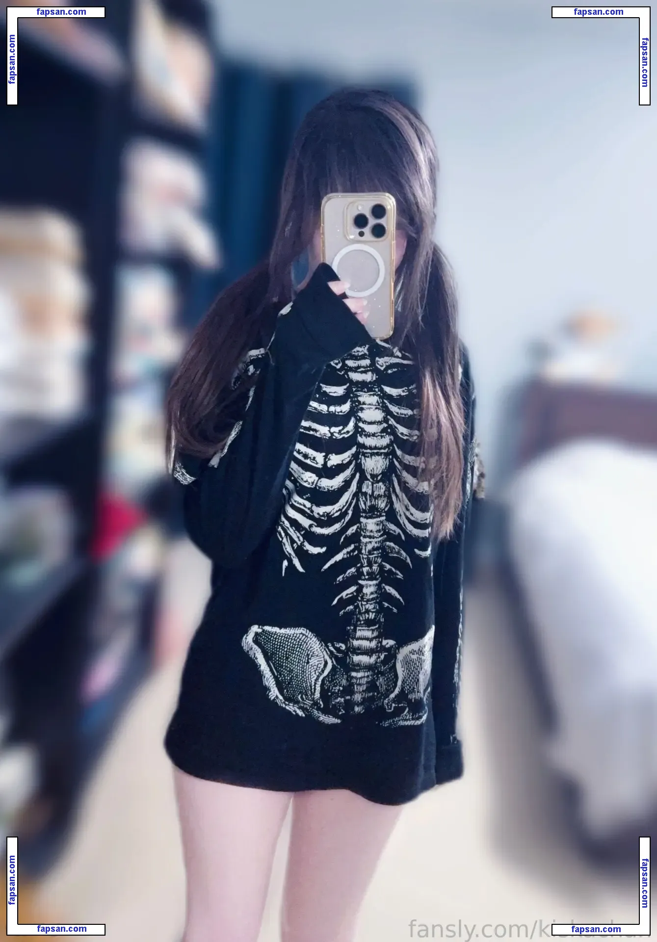 kiskachan голая фото #0001 с Онлифанс