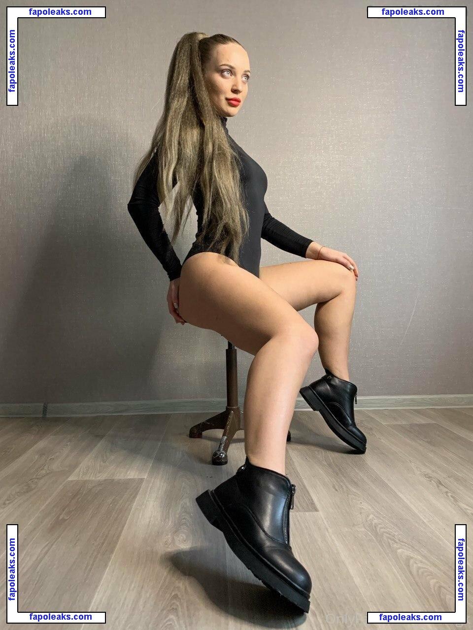 kissingk / kissing_ksenya nude photo #0001 from OnlyFans