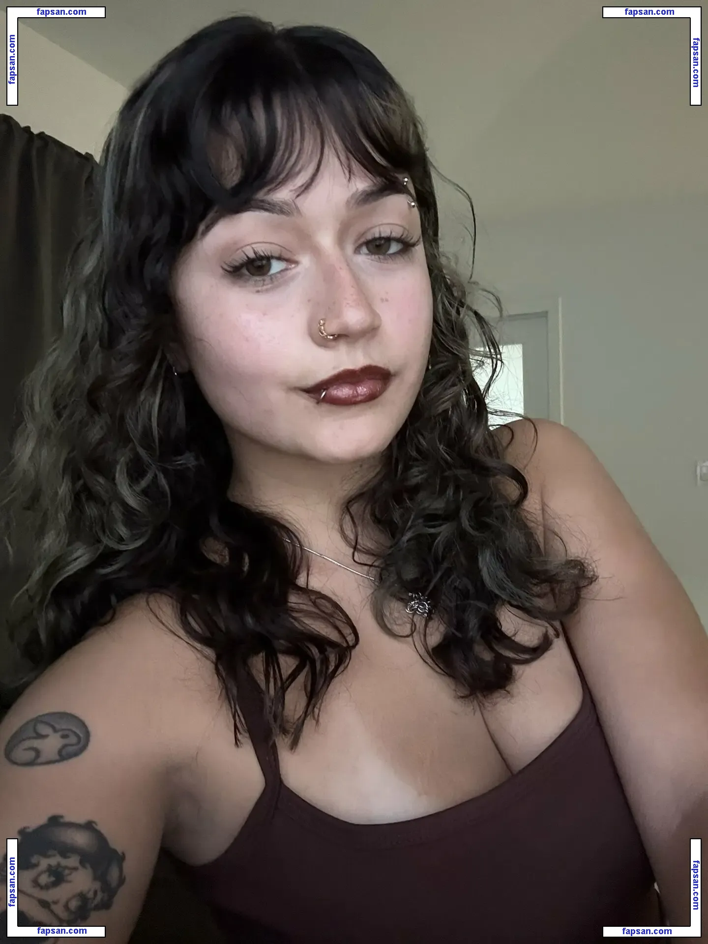 kissingu444 nude photo #0007 from OnlyFans