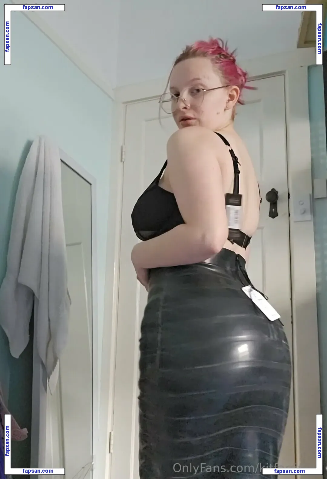 kitfarrinvip nude photo #0028 from OnlyFans