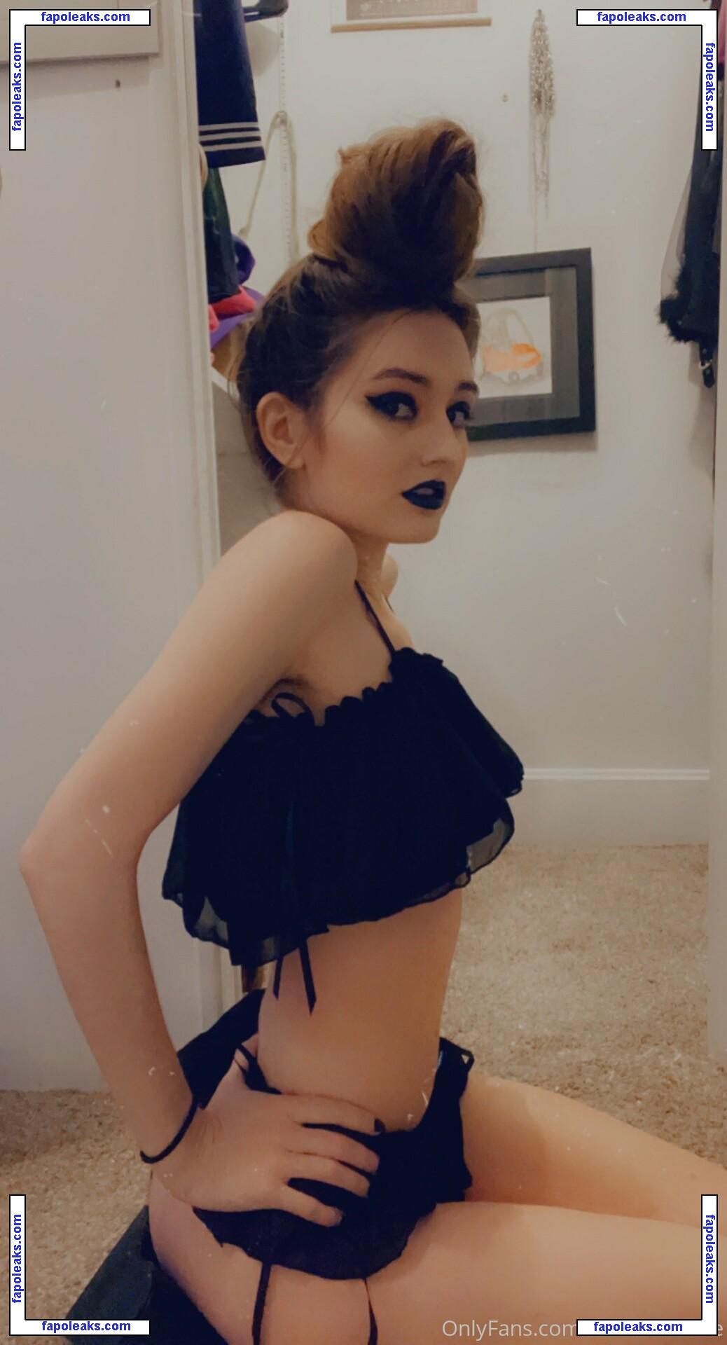 kittencrusade / elaine arbor / kittycrusaide / raccoonqueen__ / wobfet nude photo #0016 from OnlyFans