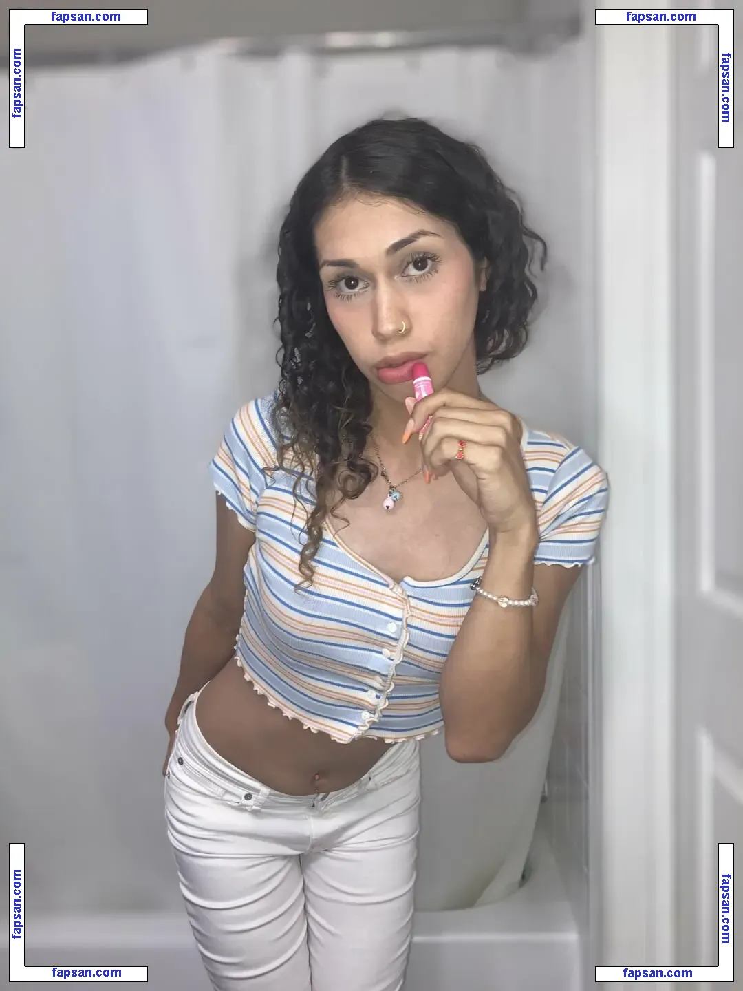 kittypiesss nude photo #0015 from OnlyFans