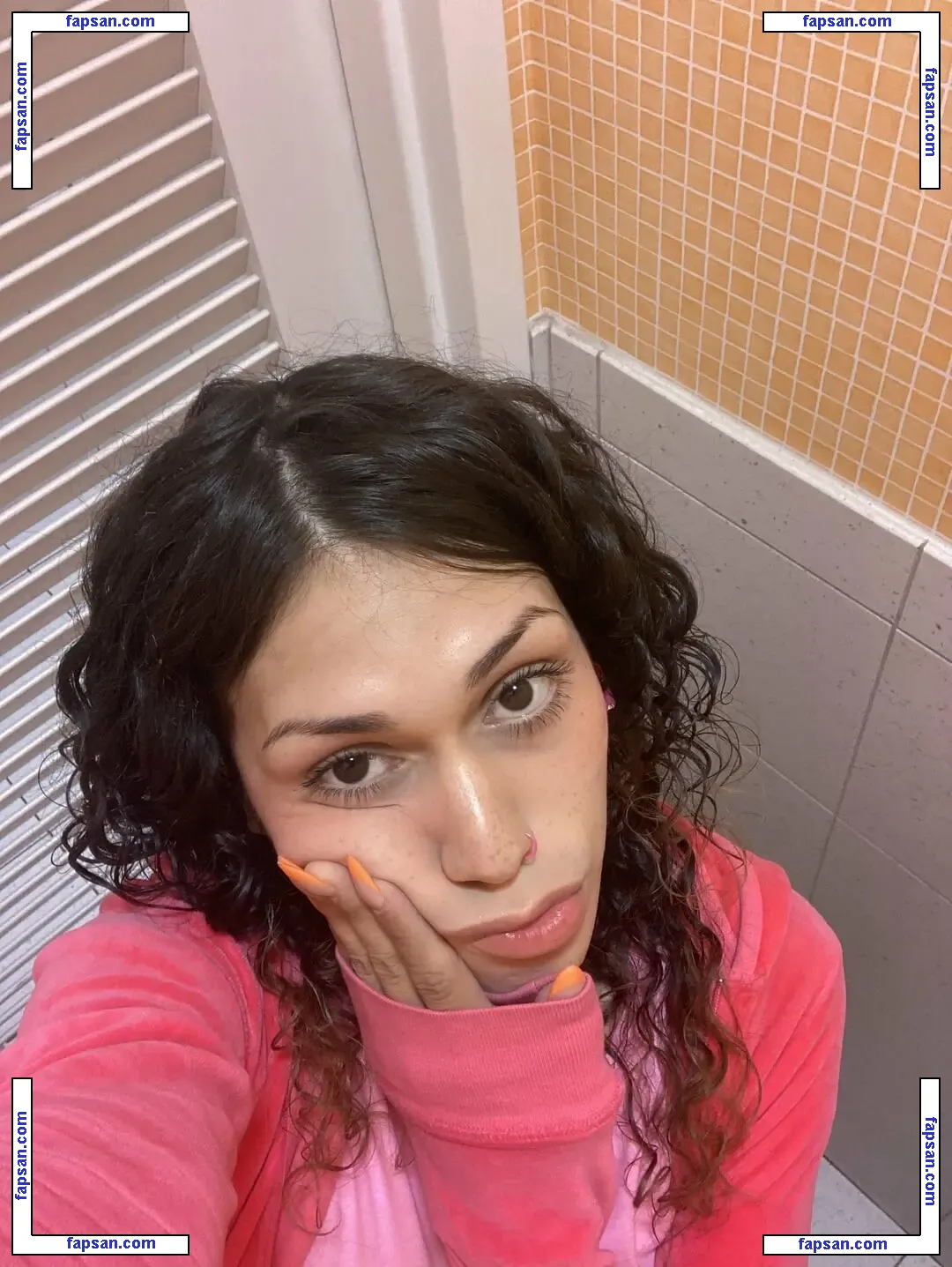 kittypiesss nude photo #0016 from OnlyFans