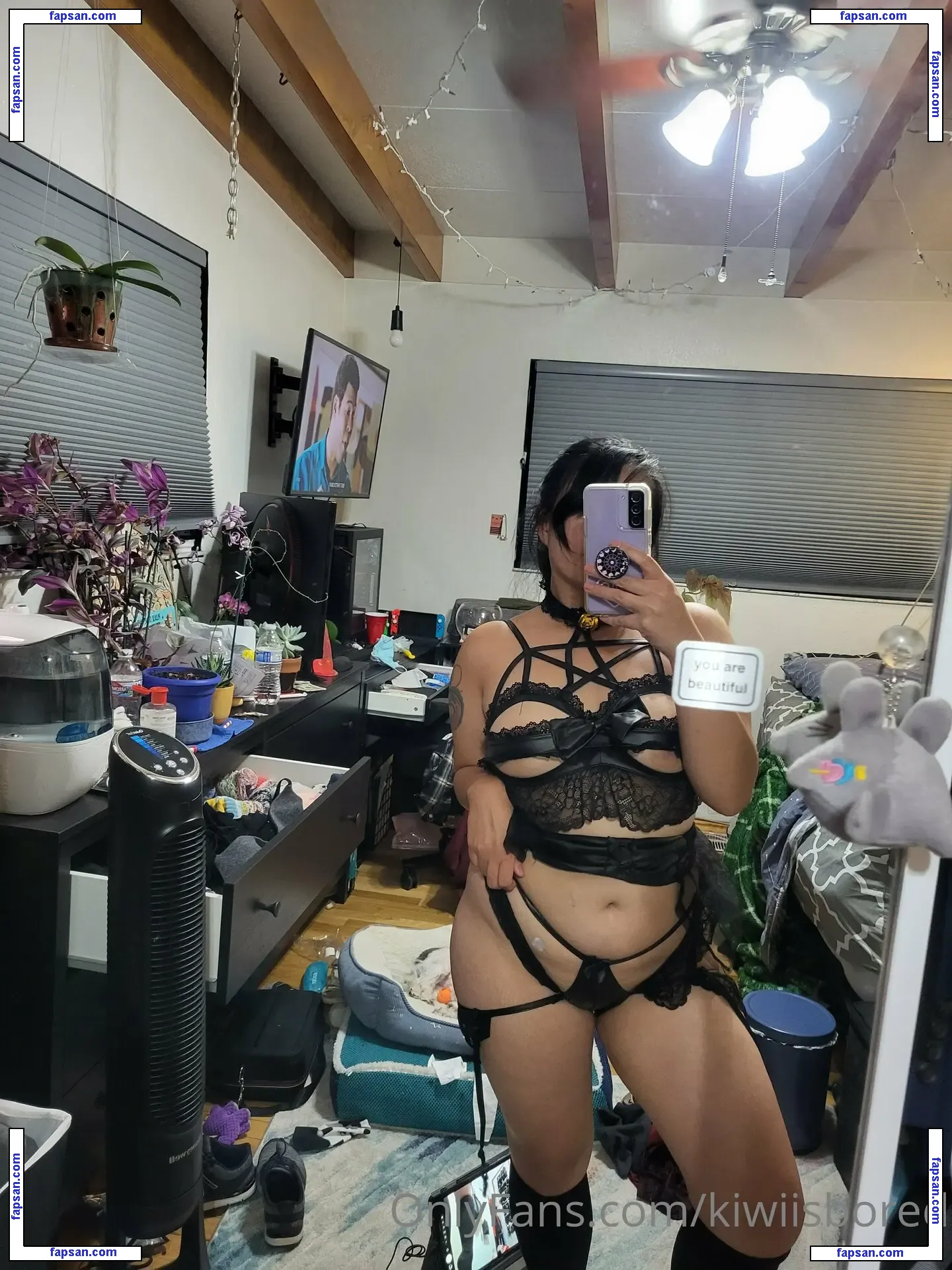 kiwiisbored nude photo #0011 from OnlyFans