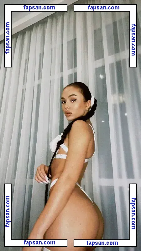 Kkari nude photo #0014 from OnlyFans