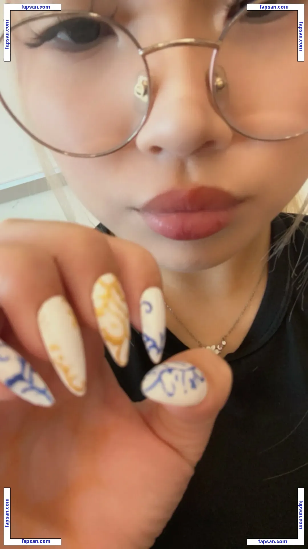 kkellyhsu nude photo #0027 from OnlyFans