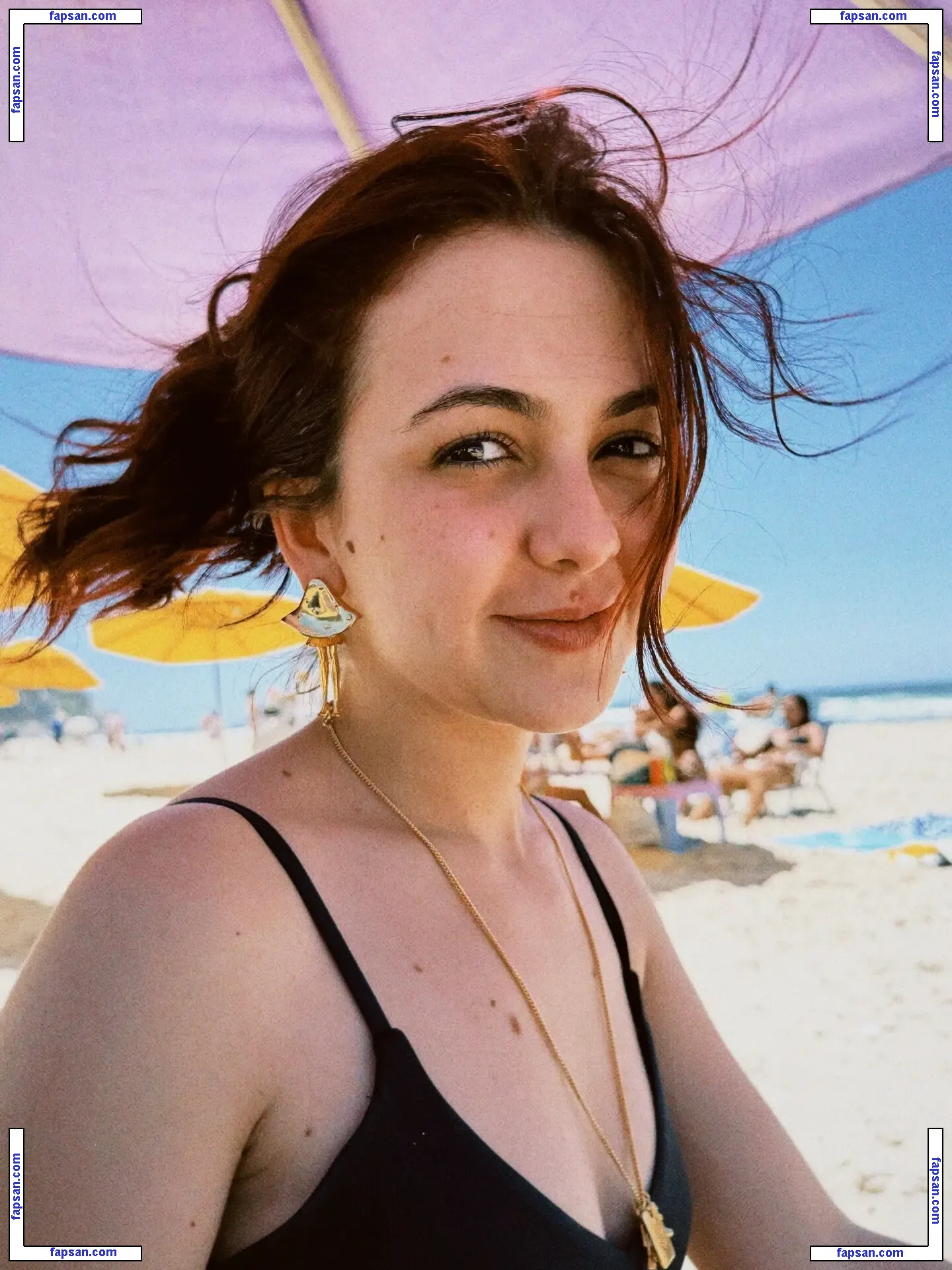 Klara Castanho nude photo #0099 from OnlyFans