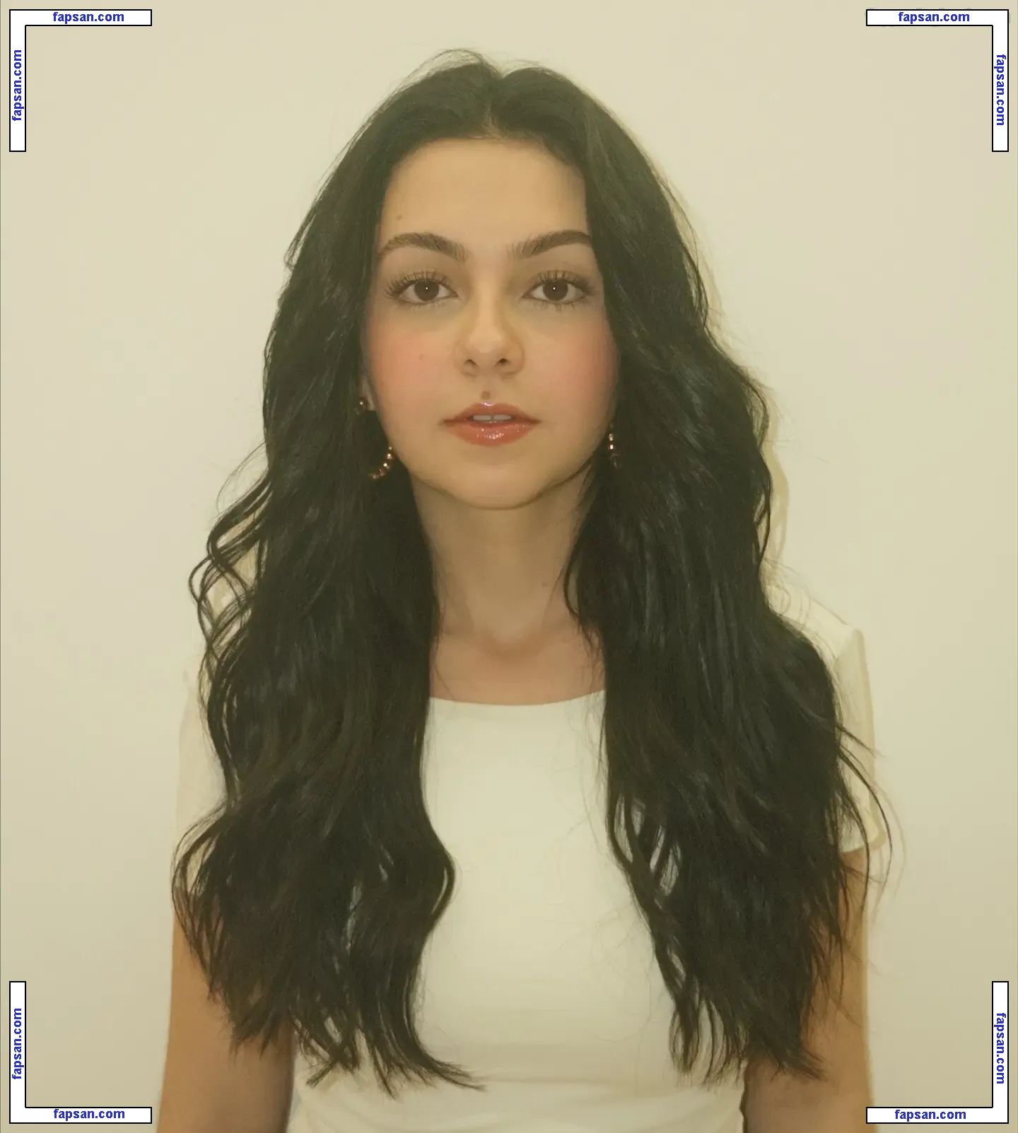 Klara Castanho голая фото #0109 с Онлифанс