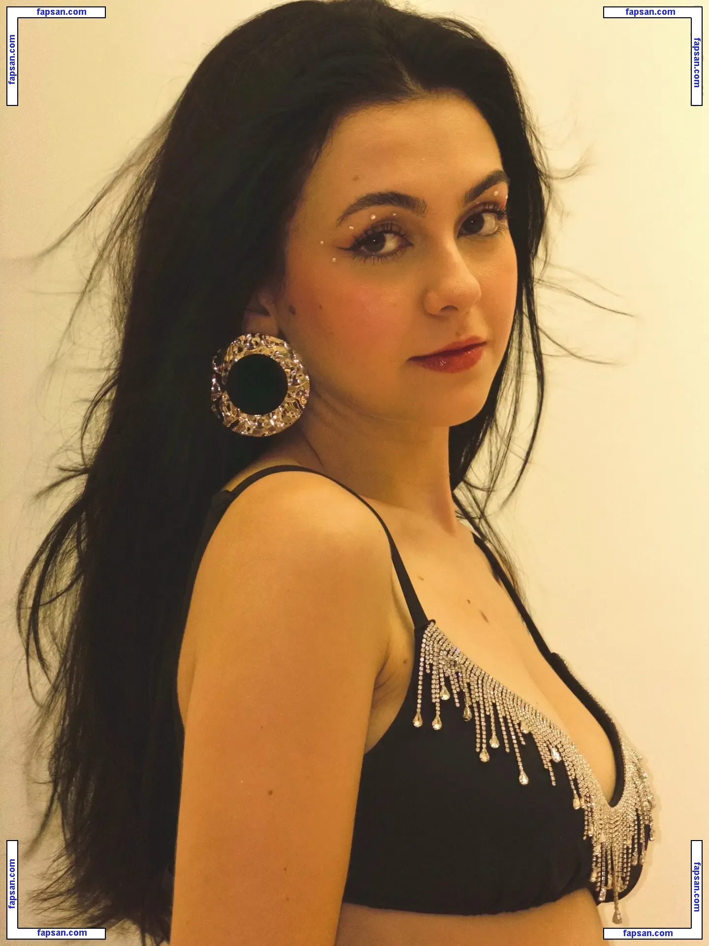 Klara Castanho голая фото #0110 с Онлифанс