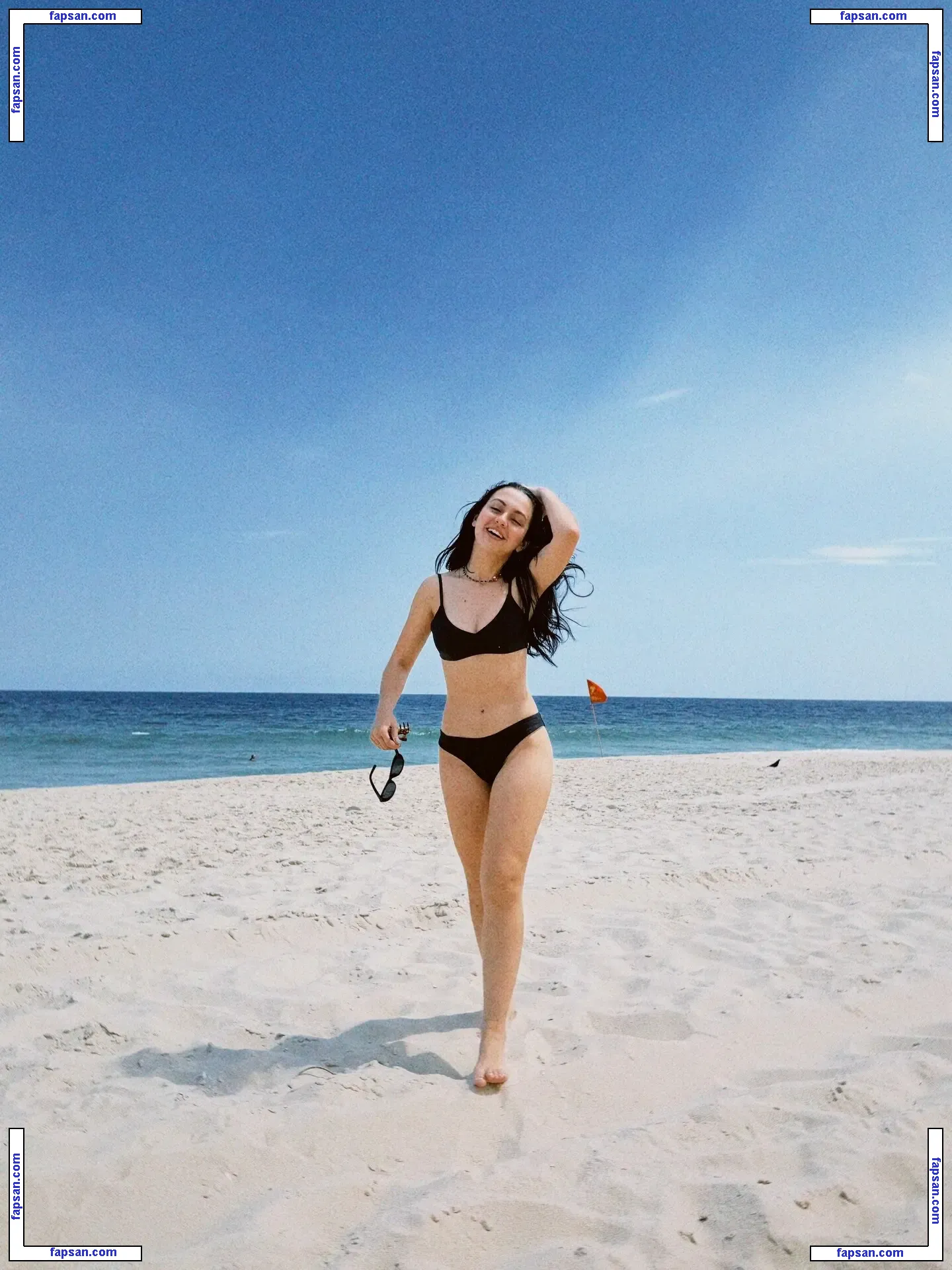 Klara Castanho голая фото #0113 с Онлифанс