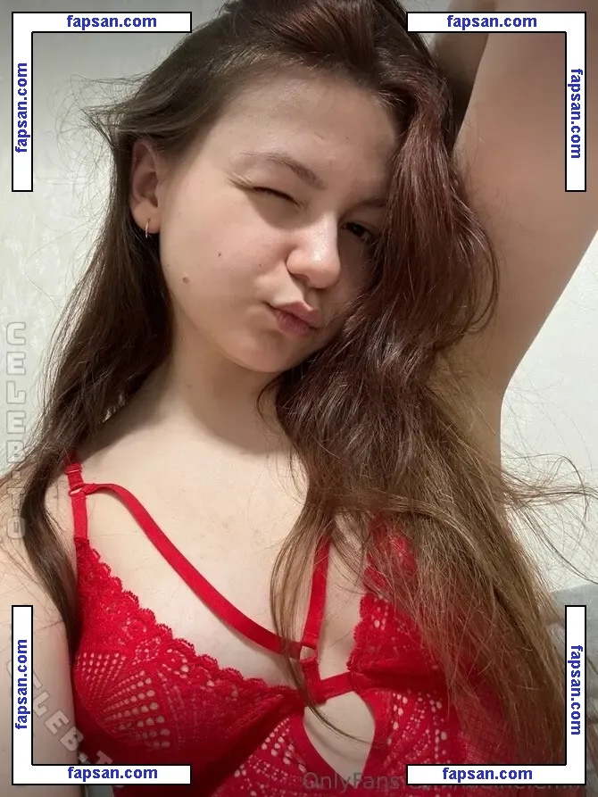 Kleine.emmi nude photo #0046 from OnlyFans