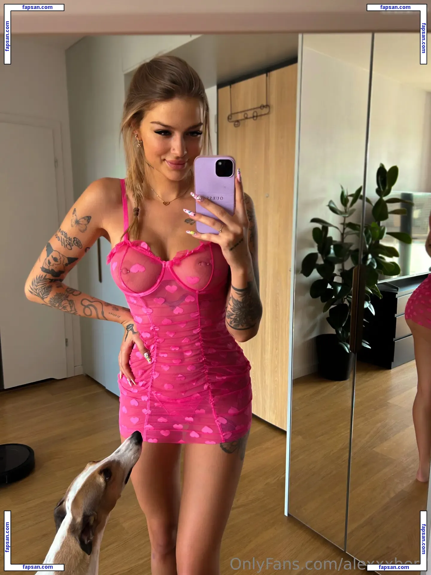 Kleinemausalex nude photo #0015 from OnlyFans