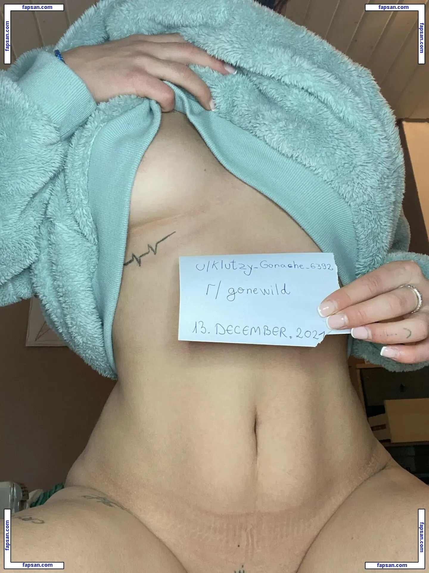 Klutzy_Ganache_6392 nude photo #0020 from OnlyFans