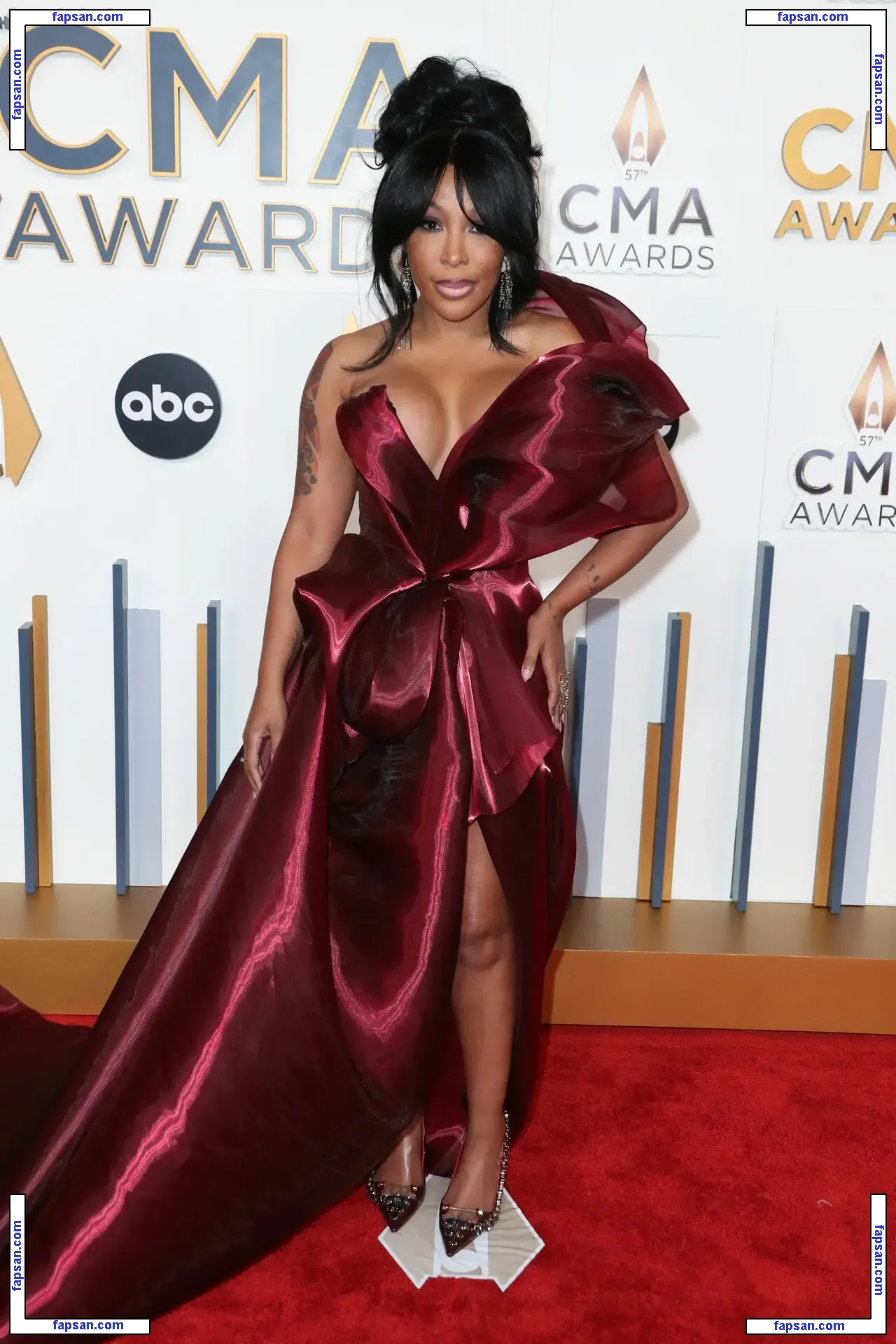 K. Michelle nude photo #0070 from OnlyFans