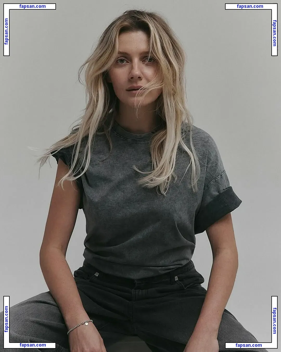 Kola голая фото #0004 с Онлифанс