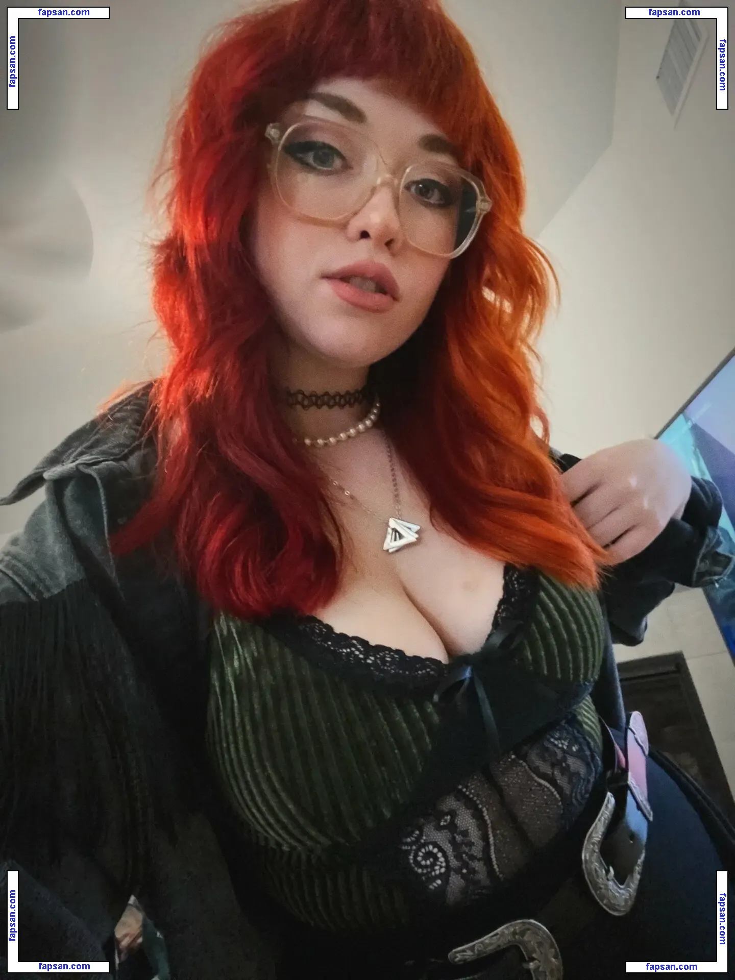 Koolysmiley голая фото #0055 с Онлифанс