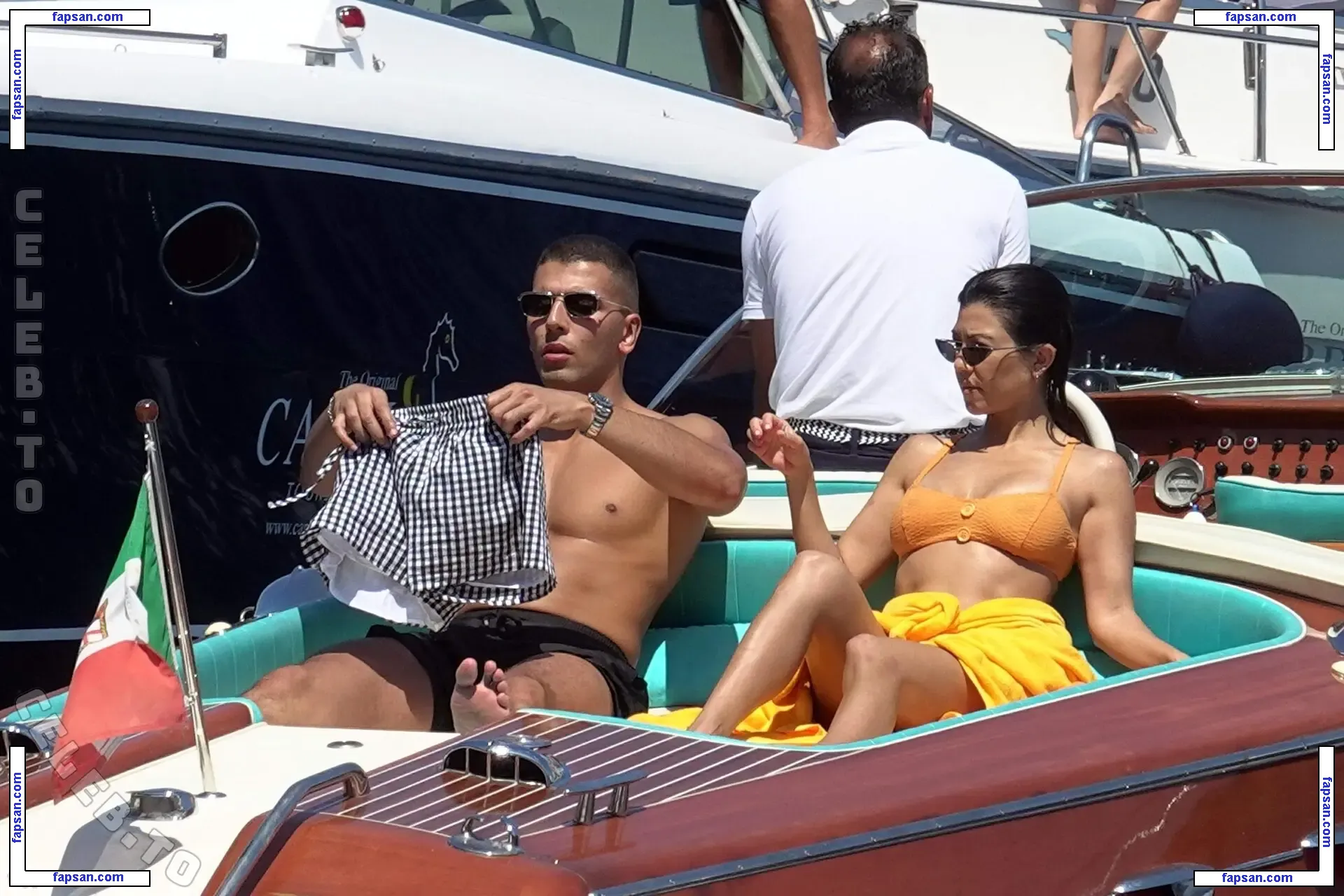 Kourtney Kardashian голая фото #5294 с Онлифанс