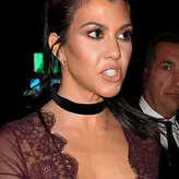 Kourtney Kardashian голая #5241