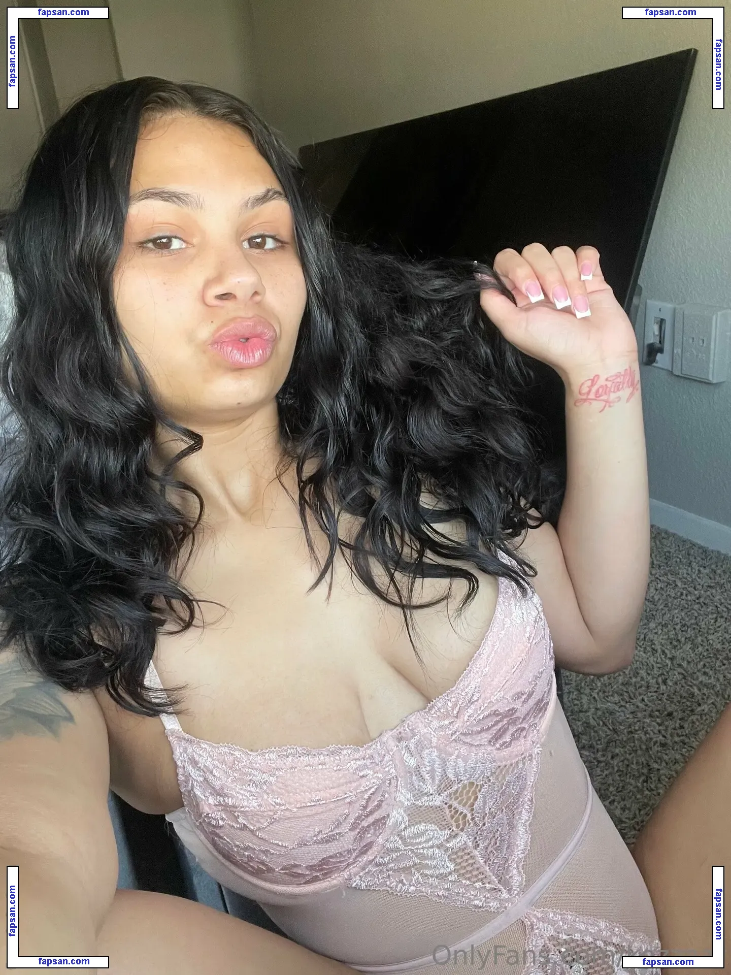 Kozzaar nude photo #0010 from OnlyFans
