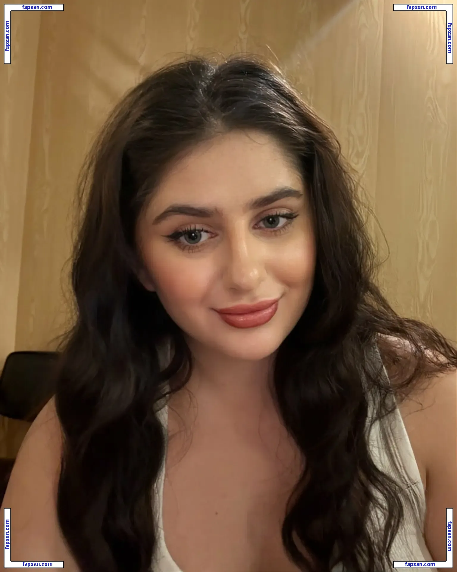 kris_juicy nude photo #0013 from OnlyFans