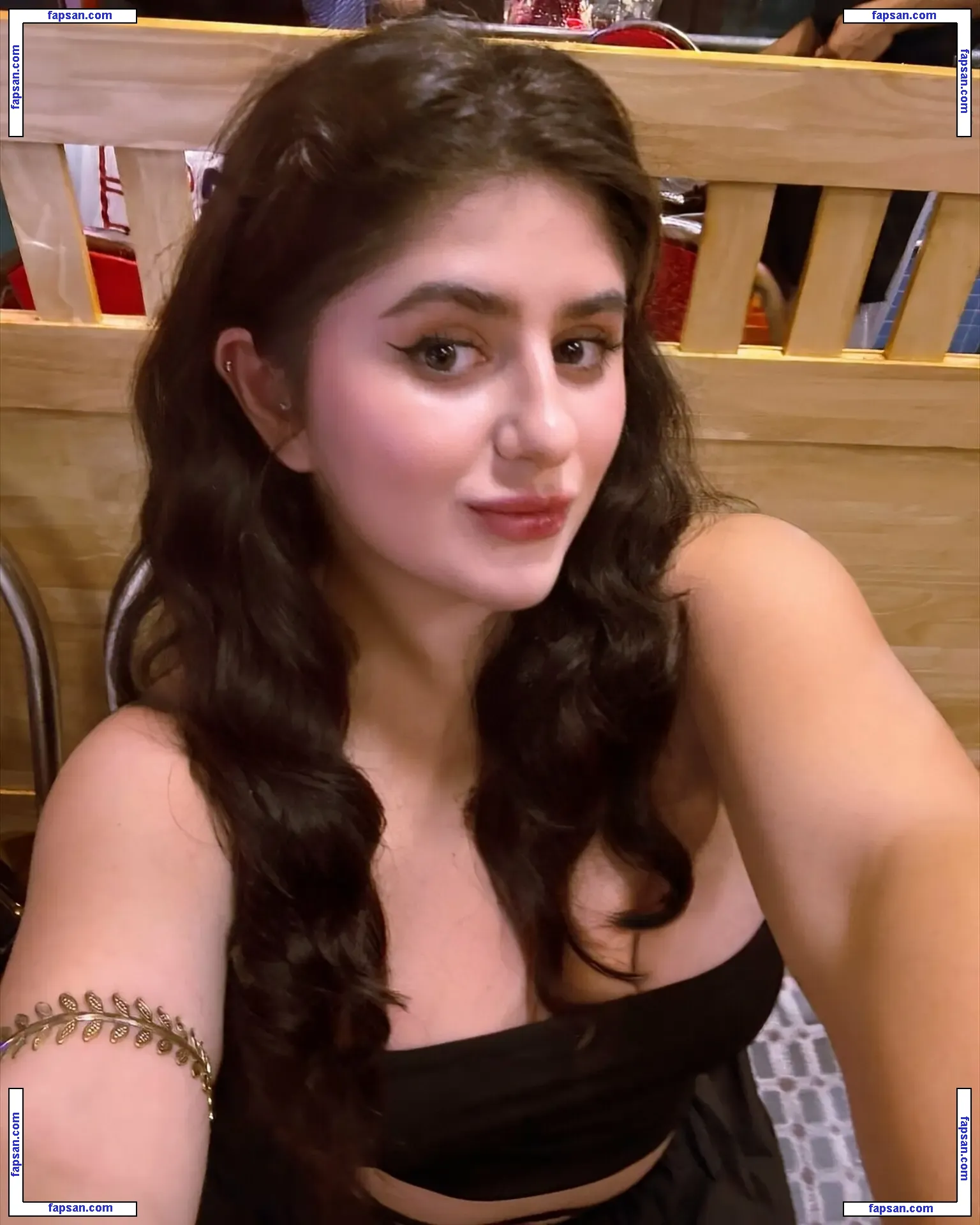 kris_juicy nude photo #0019 from OnlyFans