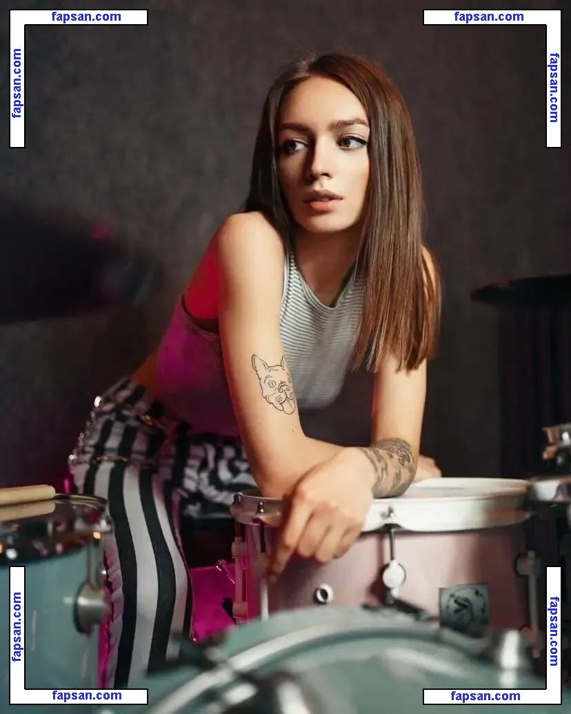 krissdrummer nude photo #0006 from OnlyFans