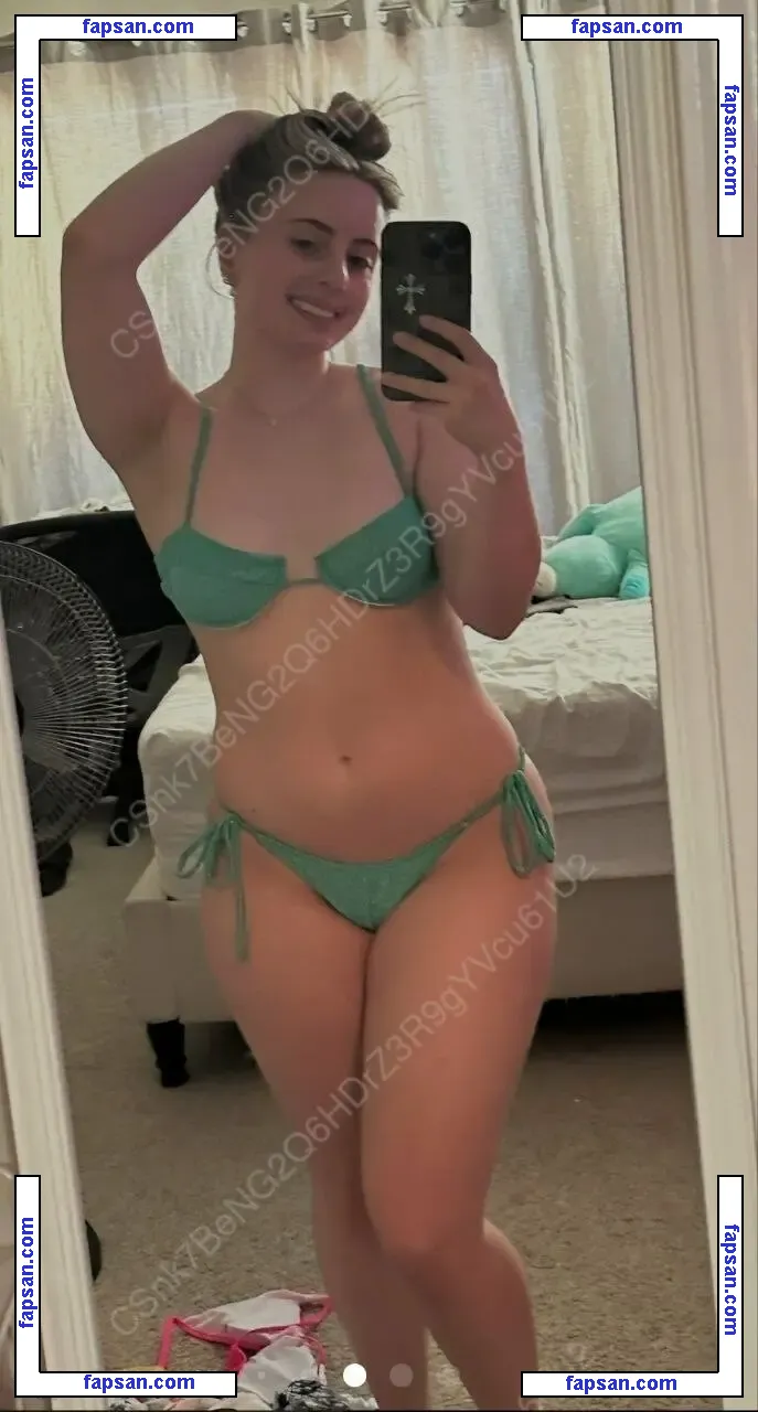 Krissee nude photo #0010 from OnlyFans