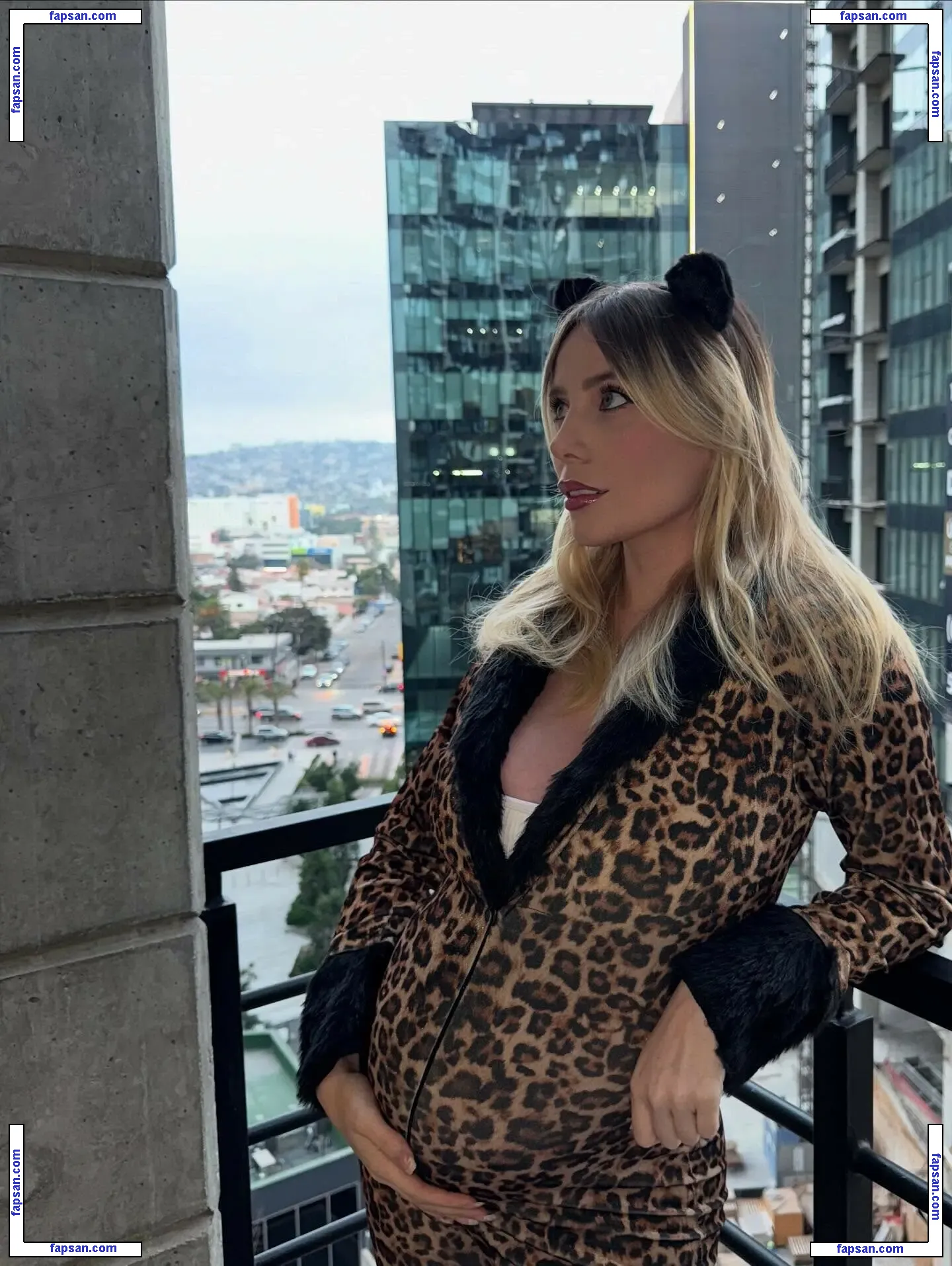 Kristen Medina голая фото #0031 с Онлифанс