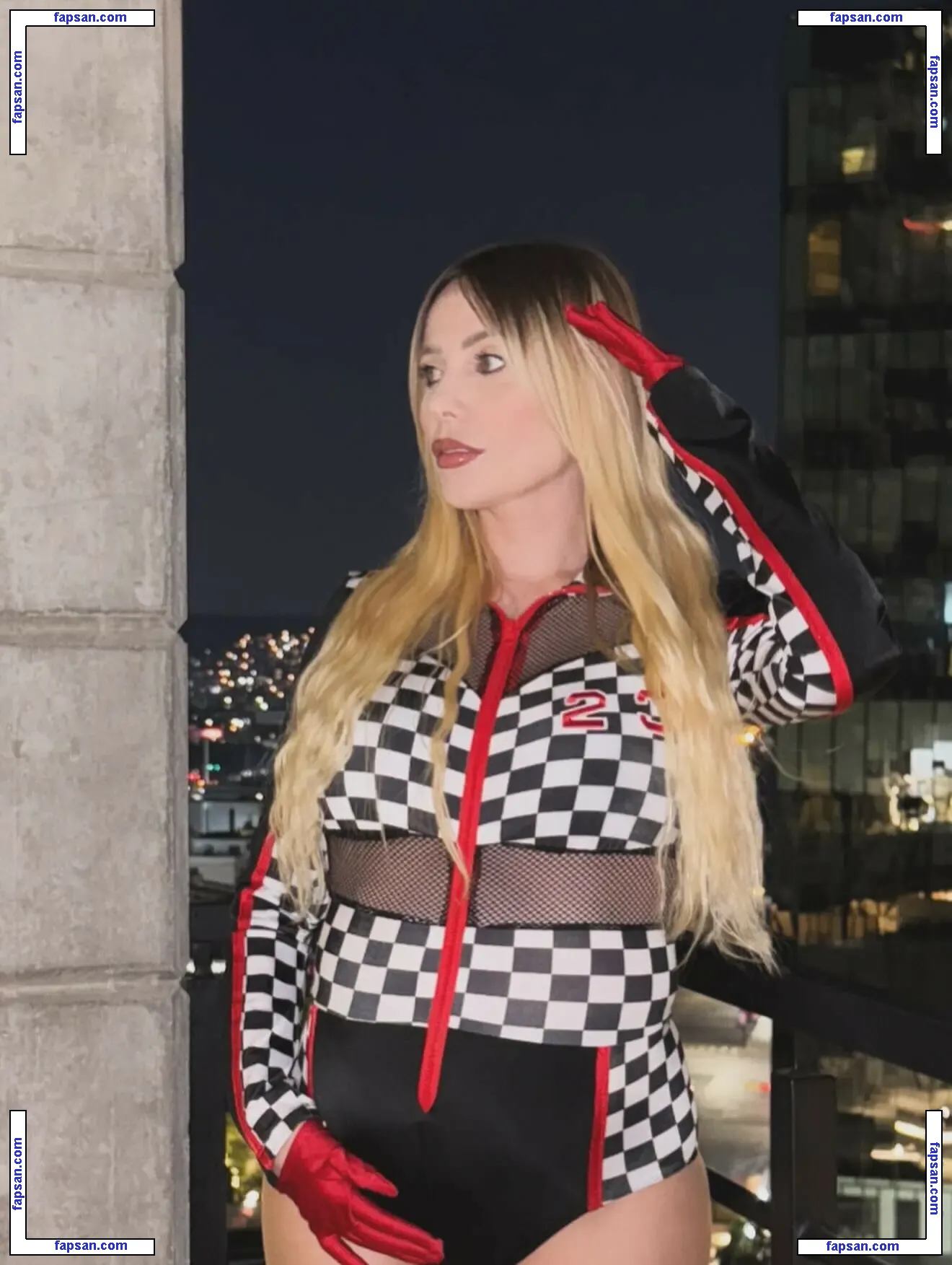 Kristen Medina голая фото #0036 с Онлифанс