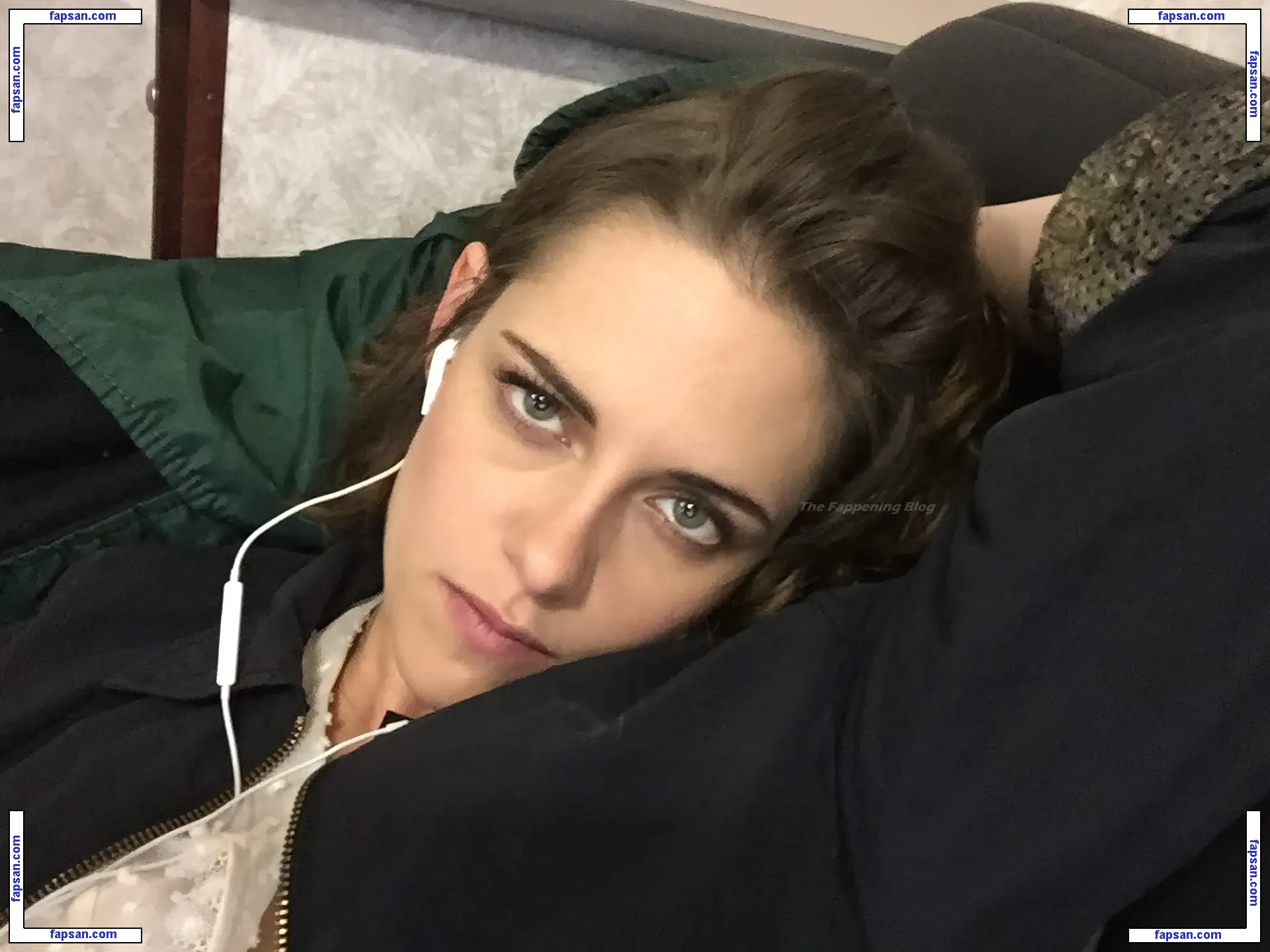 Kristen Stewart nude photo #0784 from OnlyFans