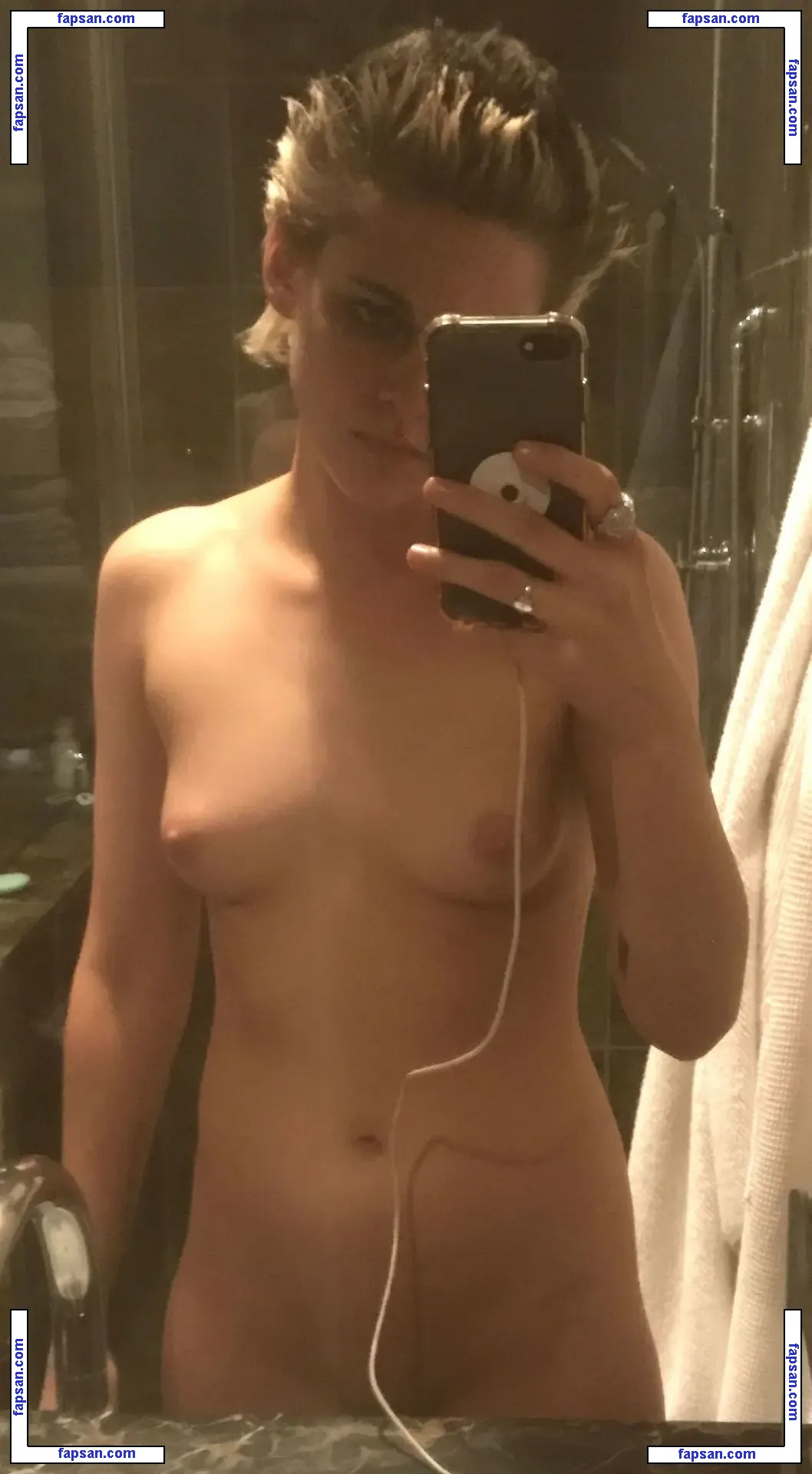 Kristen Stewart nude photo #0998 from OnlyFans