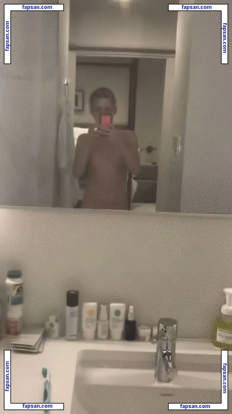 Kristen Stewart nude photo #1060 from OnlyFans