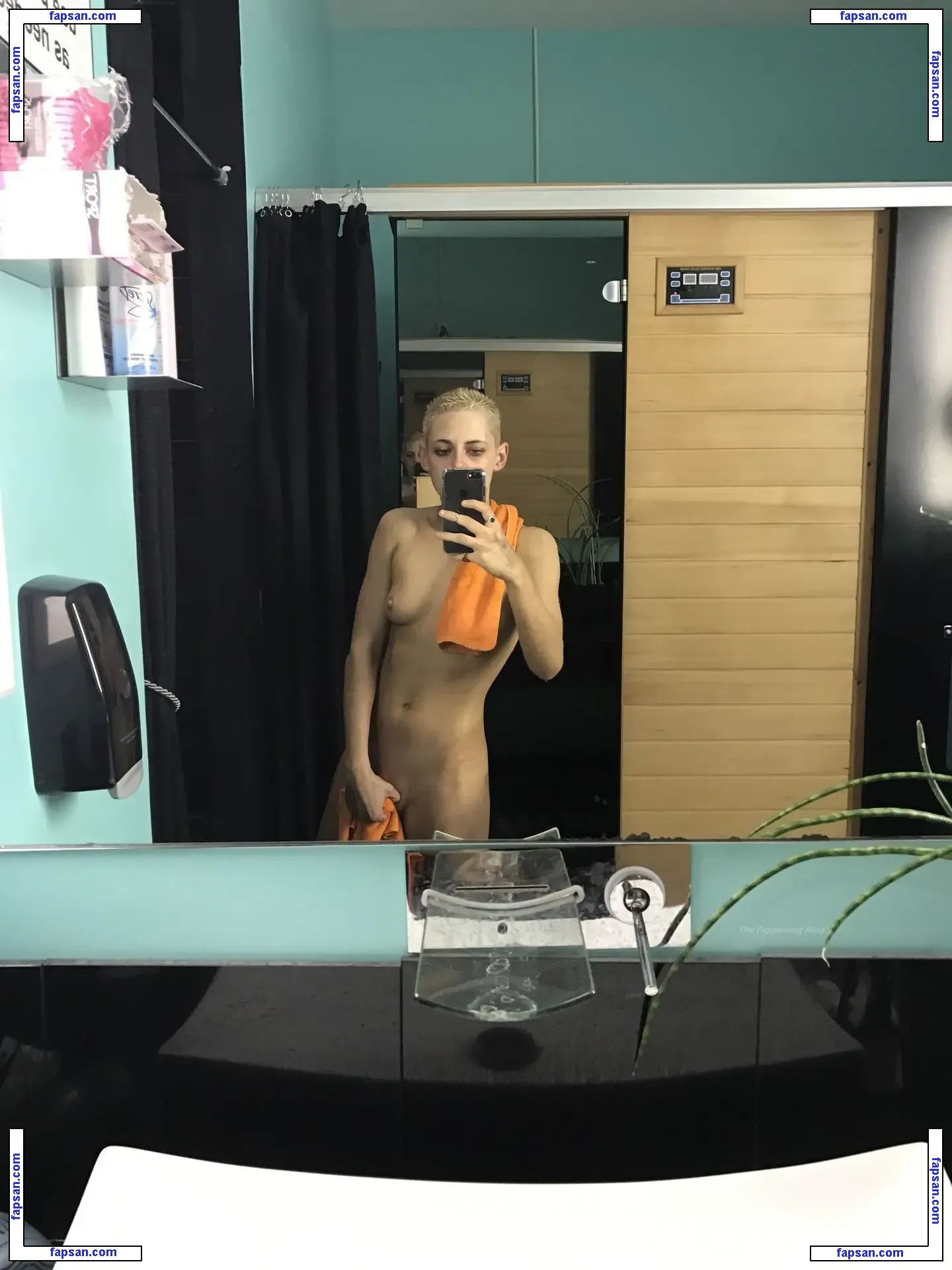 Kristen Stewart nude photo #1078 from OnlyFans