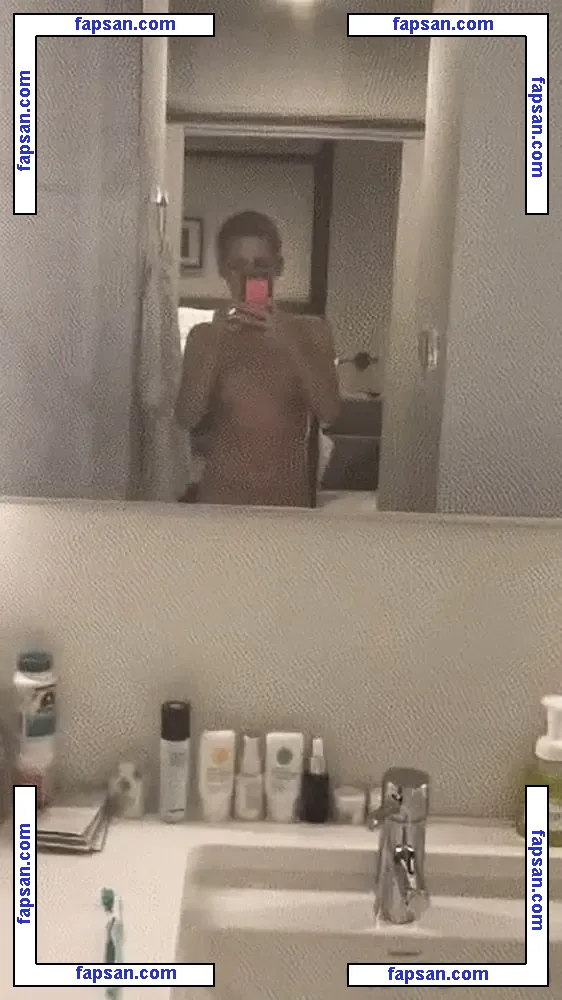 Kristen Stewart nude photo #1131 from OnlyFans