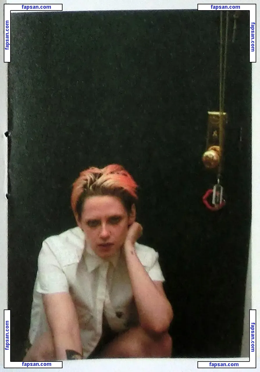Kristen Stewart nude photo #1164 from OnlyFans