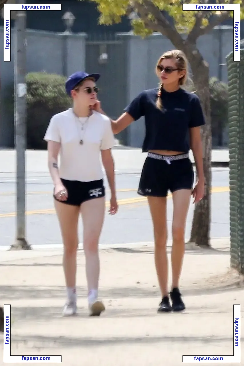 Kristen Stewart nude photo #1252 from OnlyFans