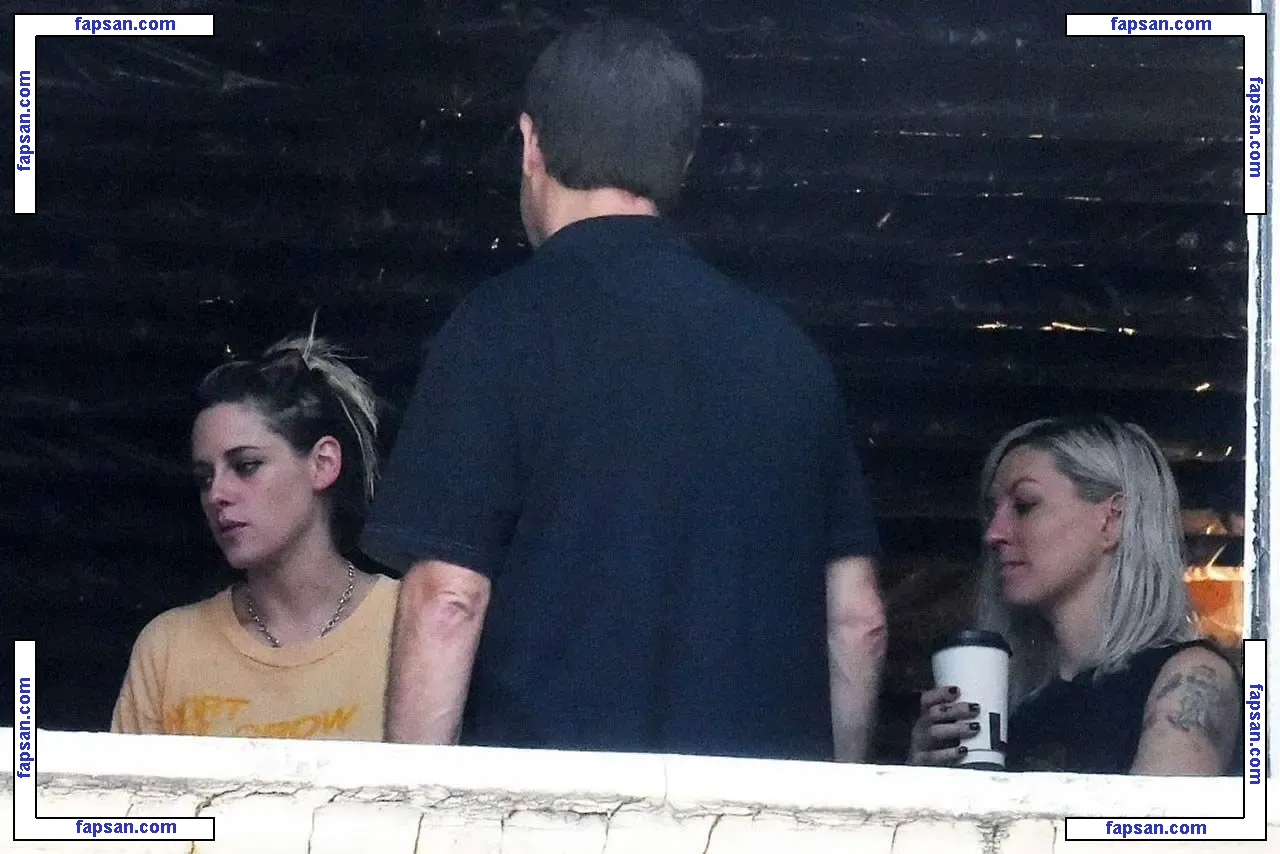 Kristen Stewart nude photo #1279 from OnlyFans