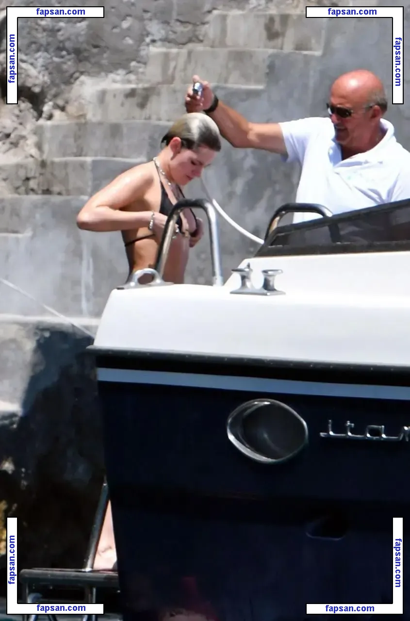 Kristen Stewart nude photo #1361 from OnlyFans