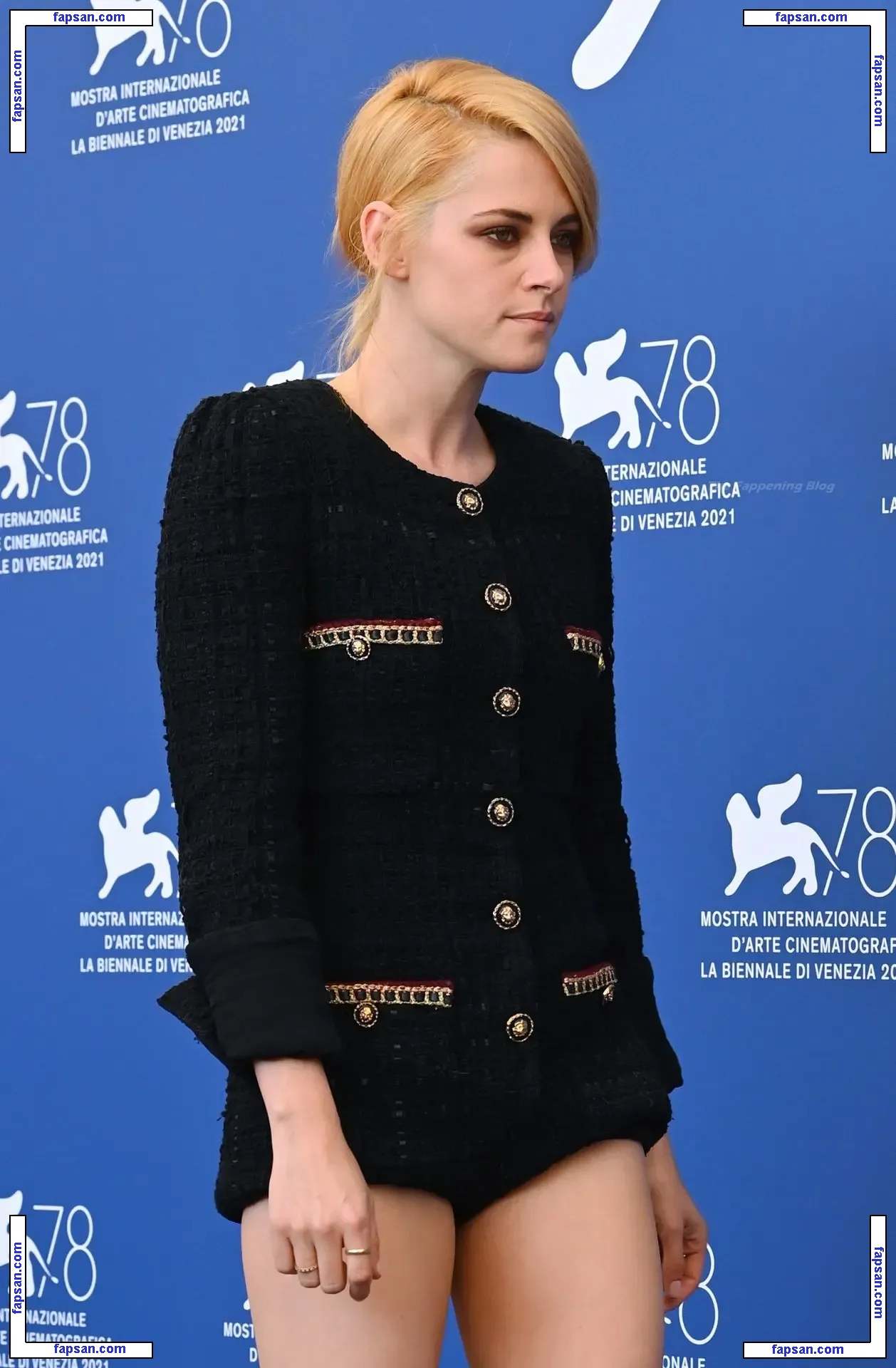 Kristen Stewart nude photo #1542 from OnlyFans