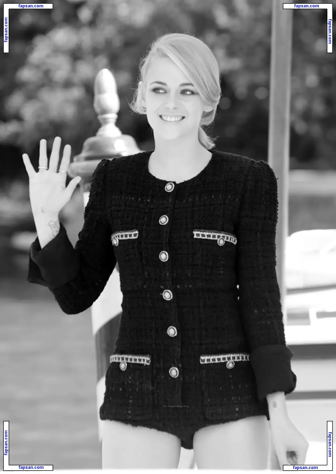 Kristen Stewart nude photo #1613 from OnlyFans