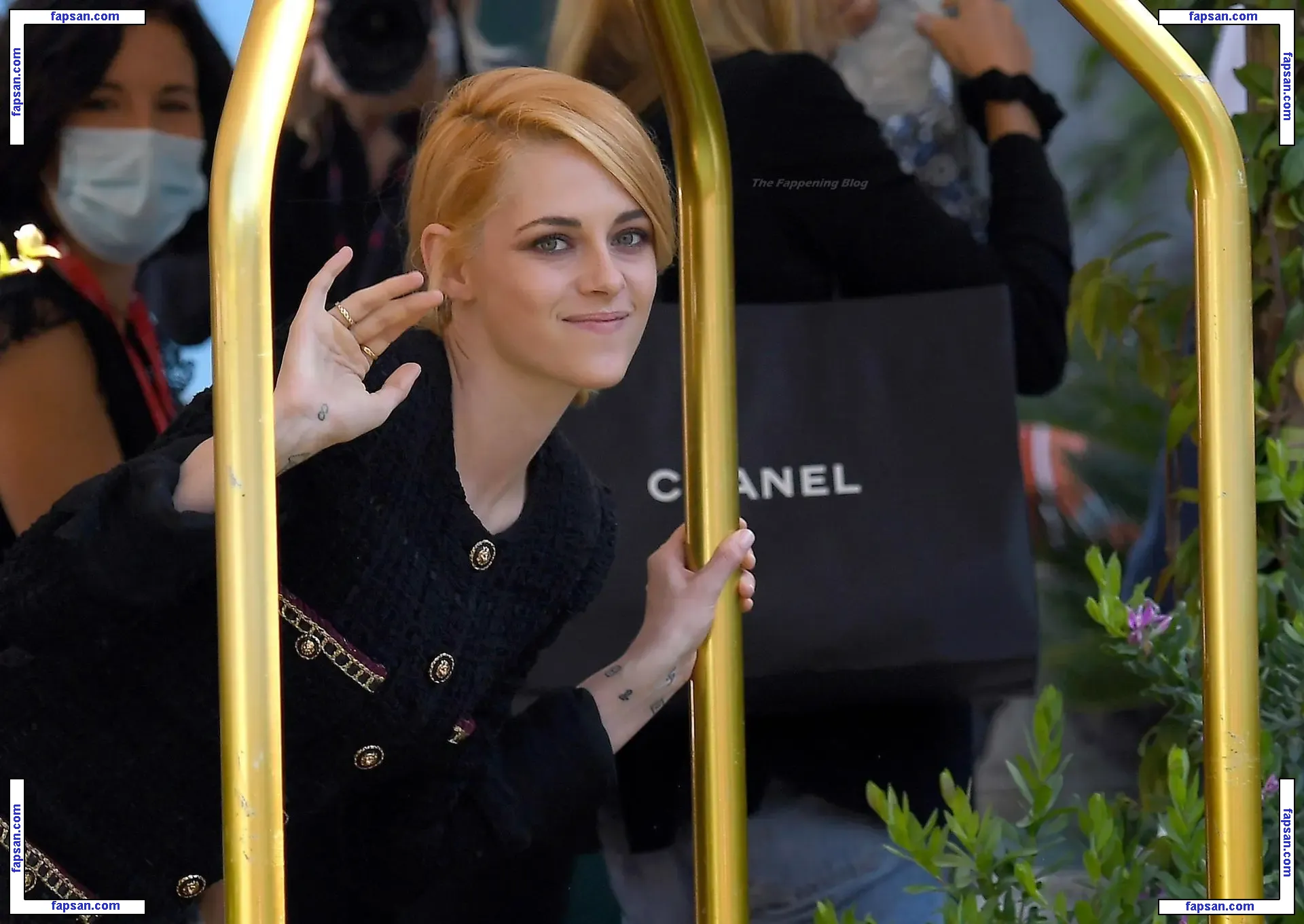 Kristen Stewart nude photo #1629 from OnlyFans