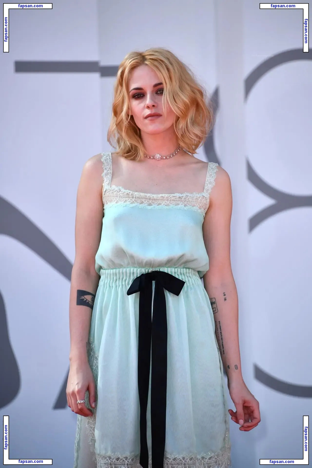 Kristen Stewart nude photo #1660 from OnlyFans