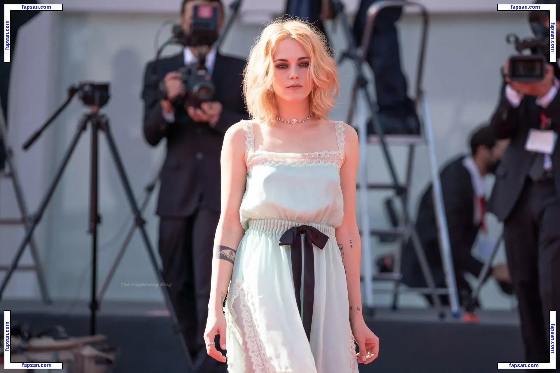 Kristen Stewart nude photo #1696 from OnlyFans