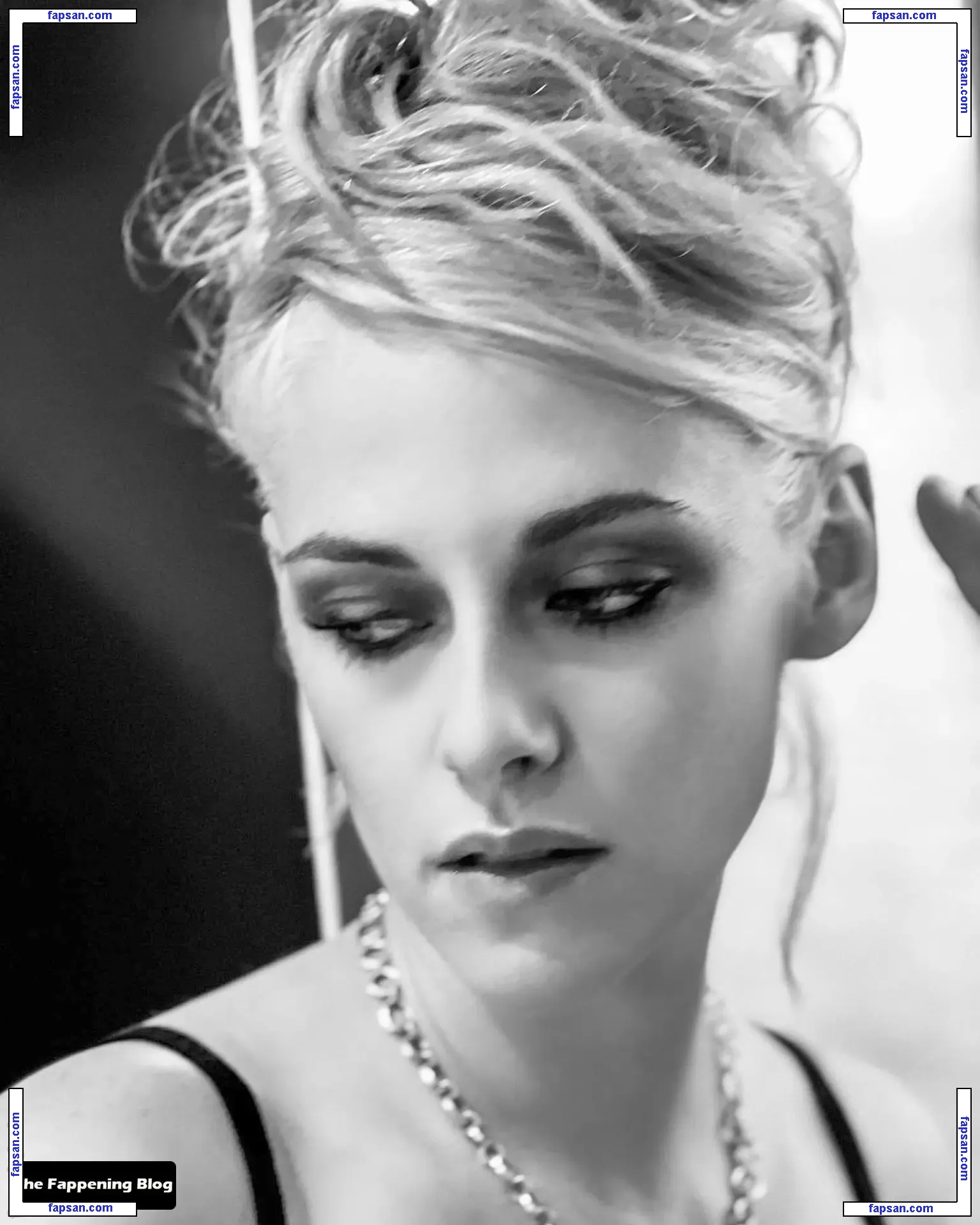 Kristen Stewart nude photo #1835 from OnlyFans