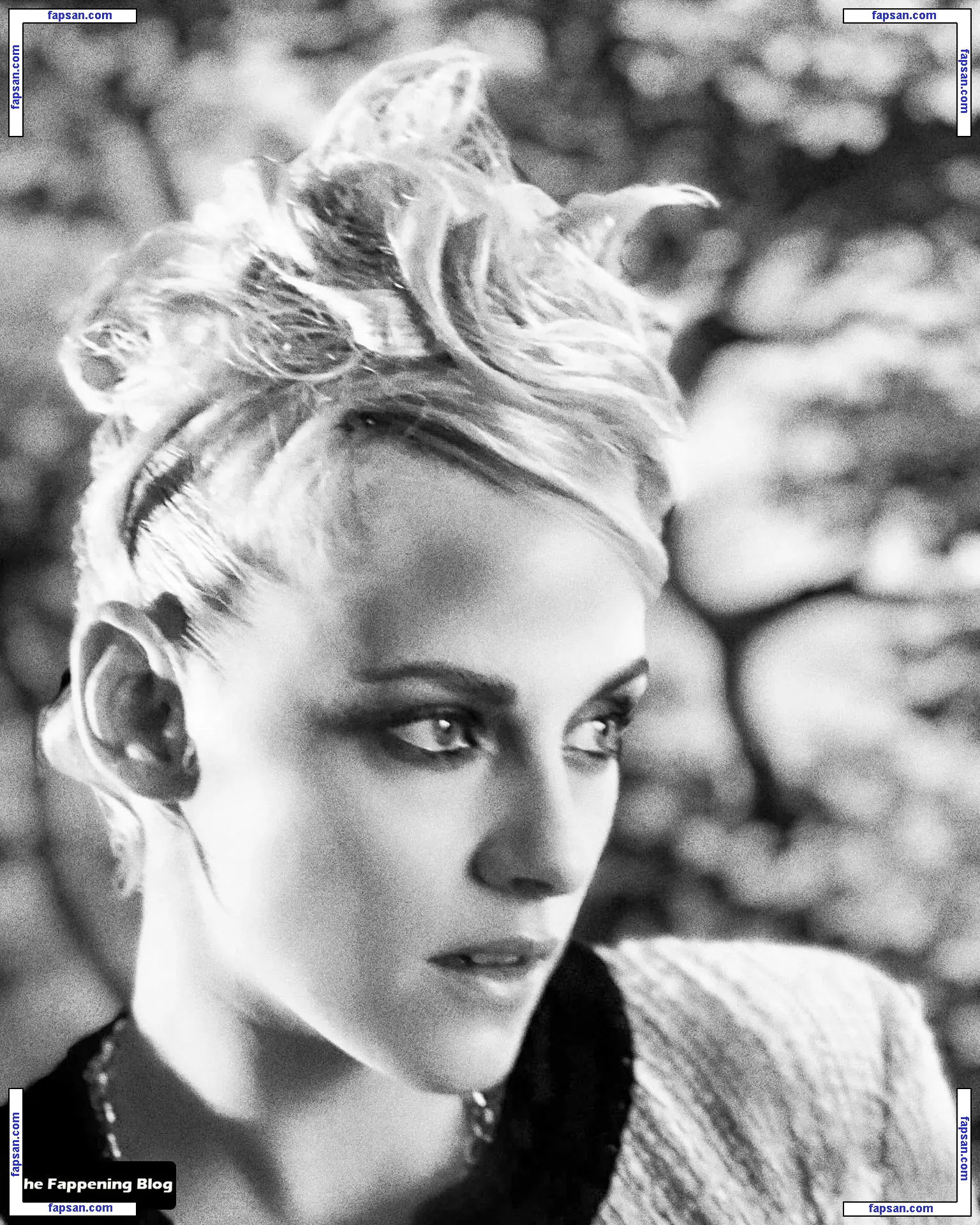 Kristen Stewart nude photo #1836 from OnlyFans