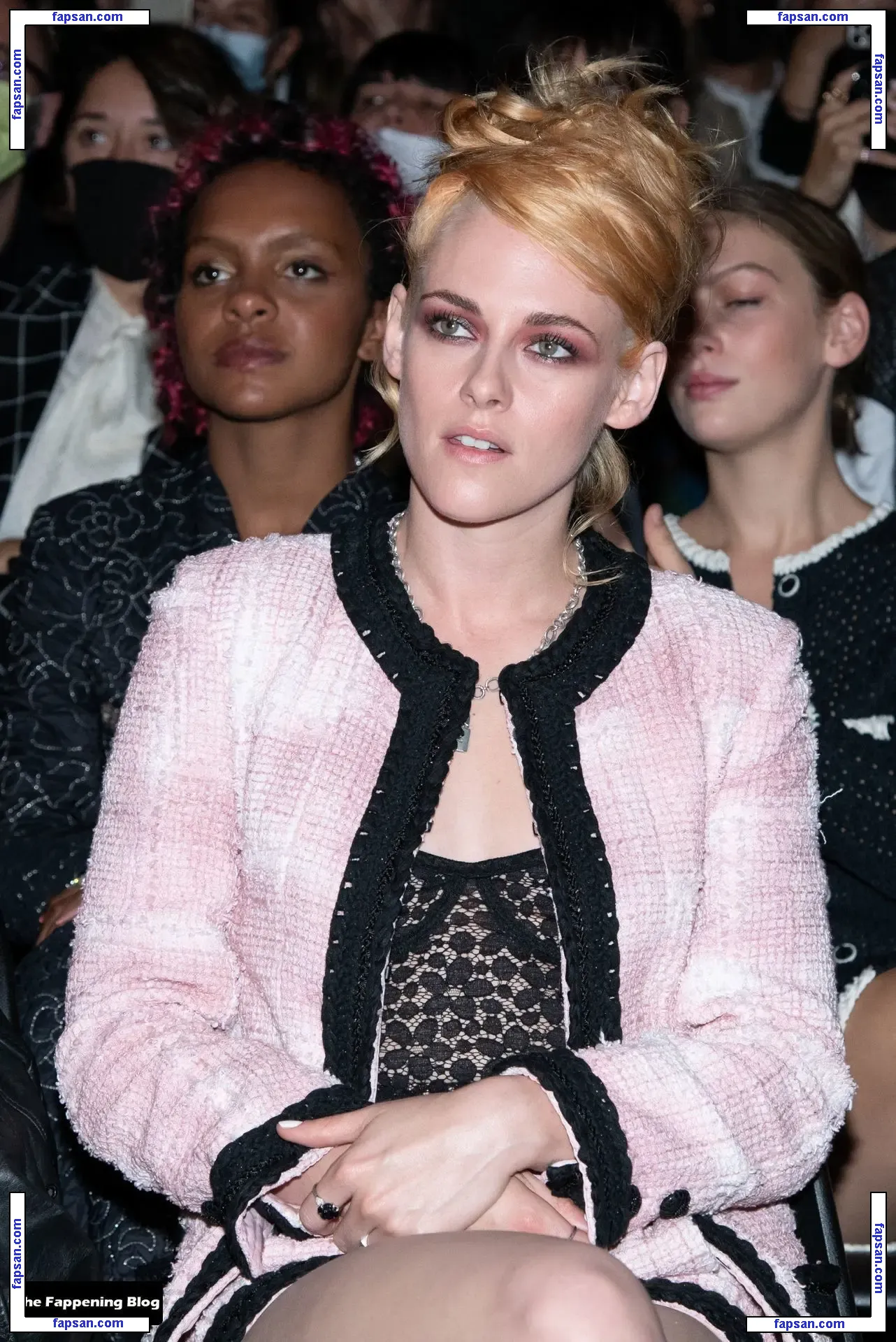 Kristen Stewart nude photo #1842 from OnlyFans