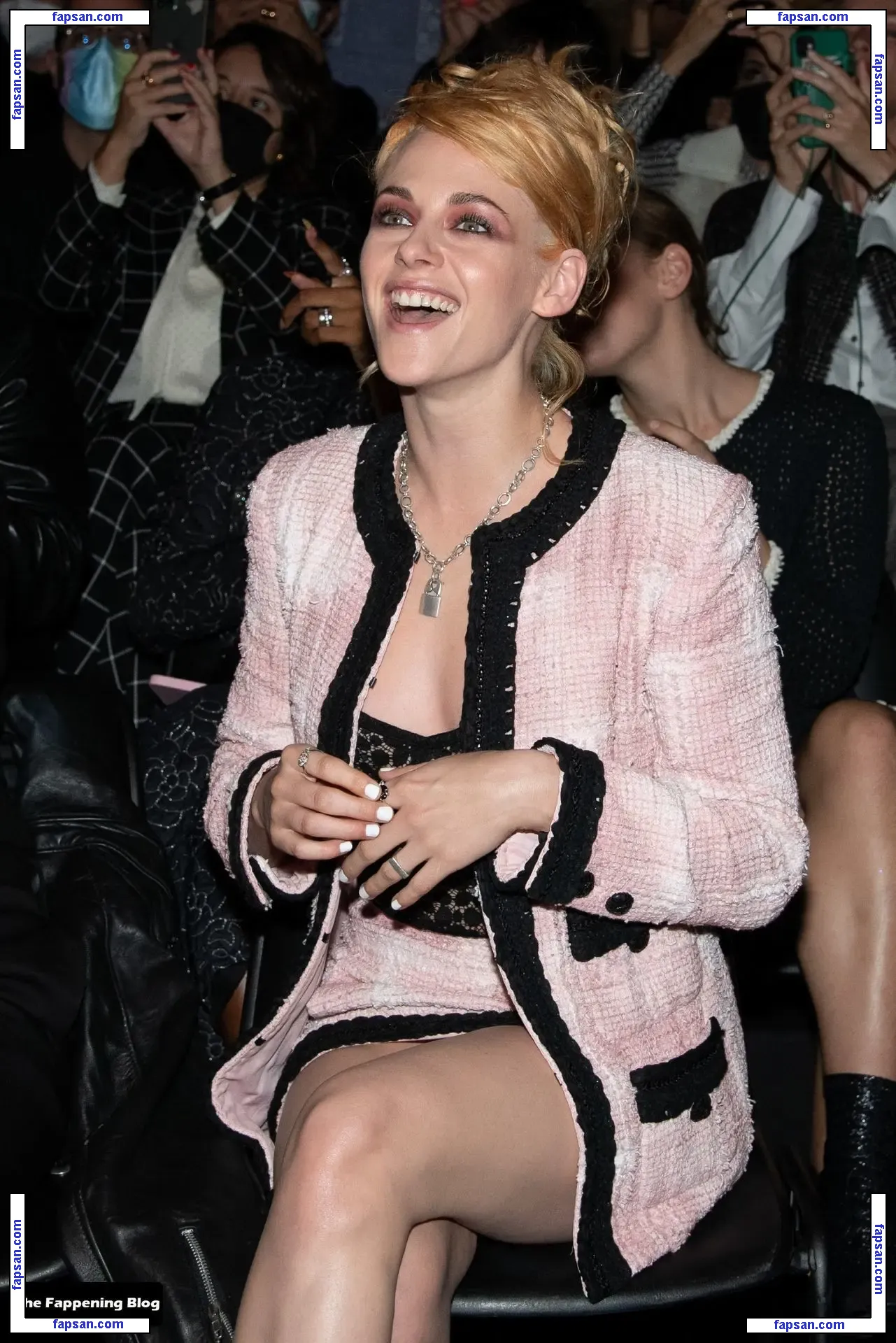 Kristen Stewart nude photo #1854 from OnlyFans