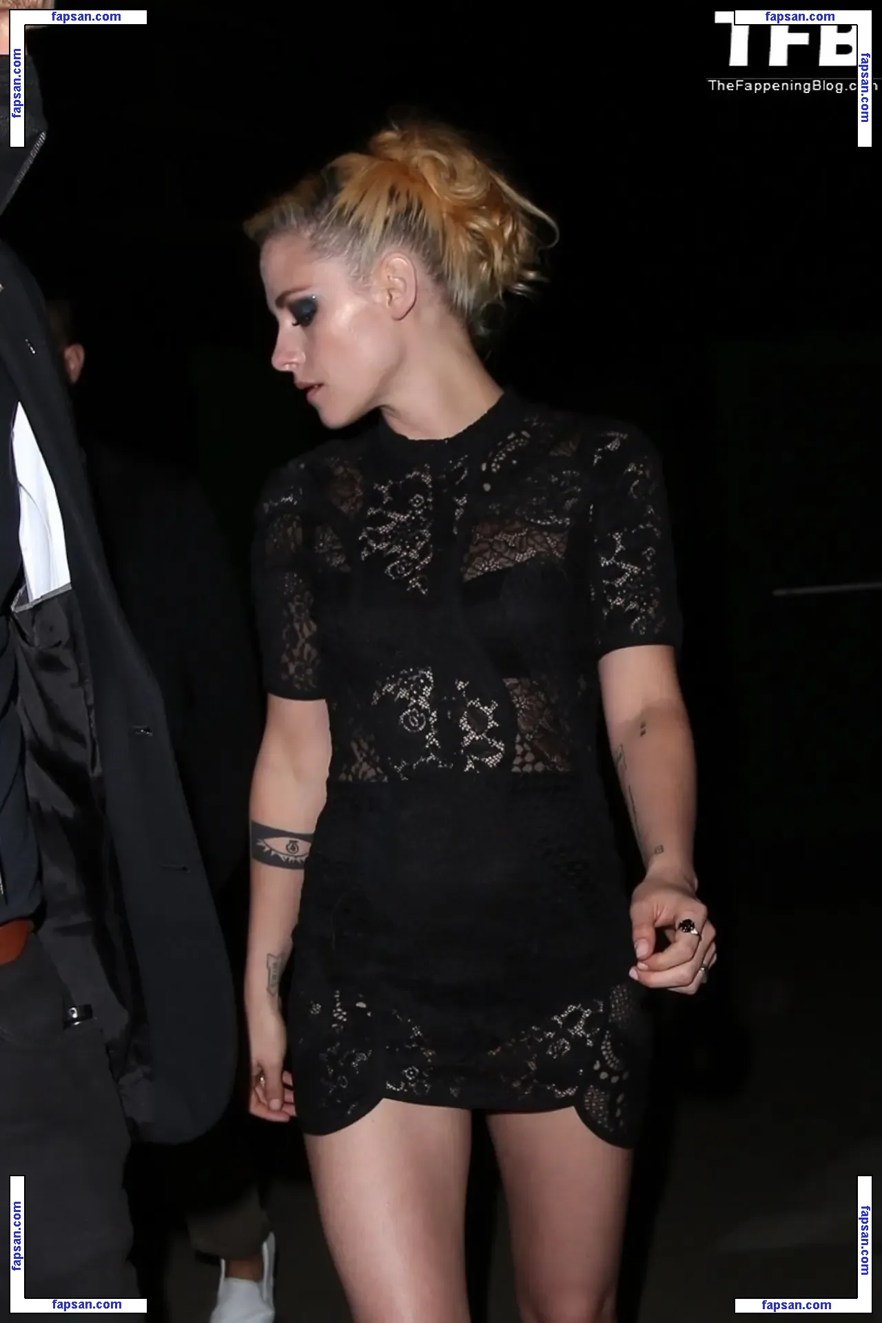 Kristen Stewart nude photo #1952 from OnlyFans