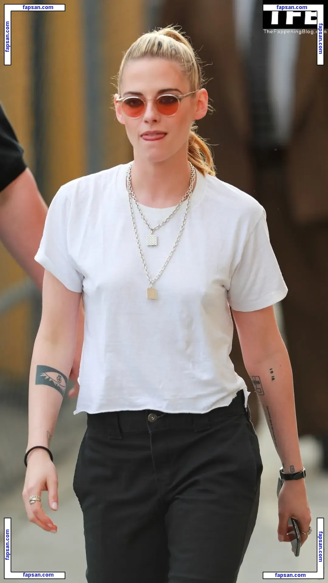 Kristen Stewart nude photo #1986 from OnlyFans
