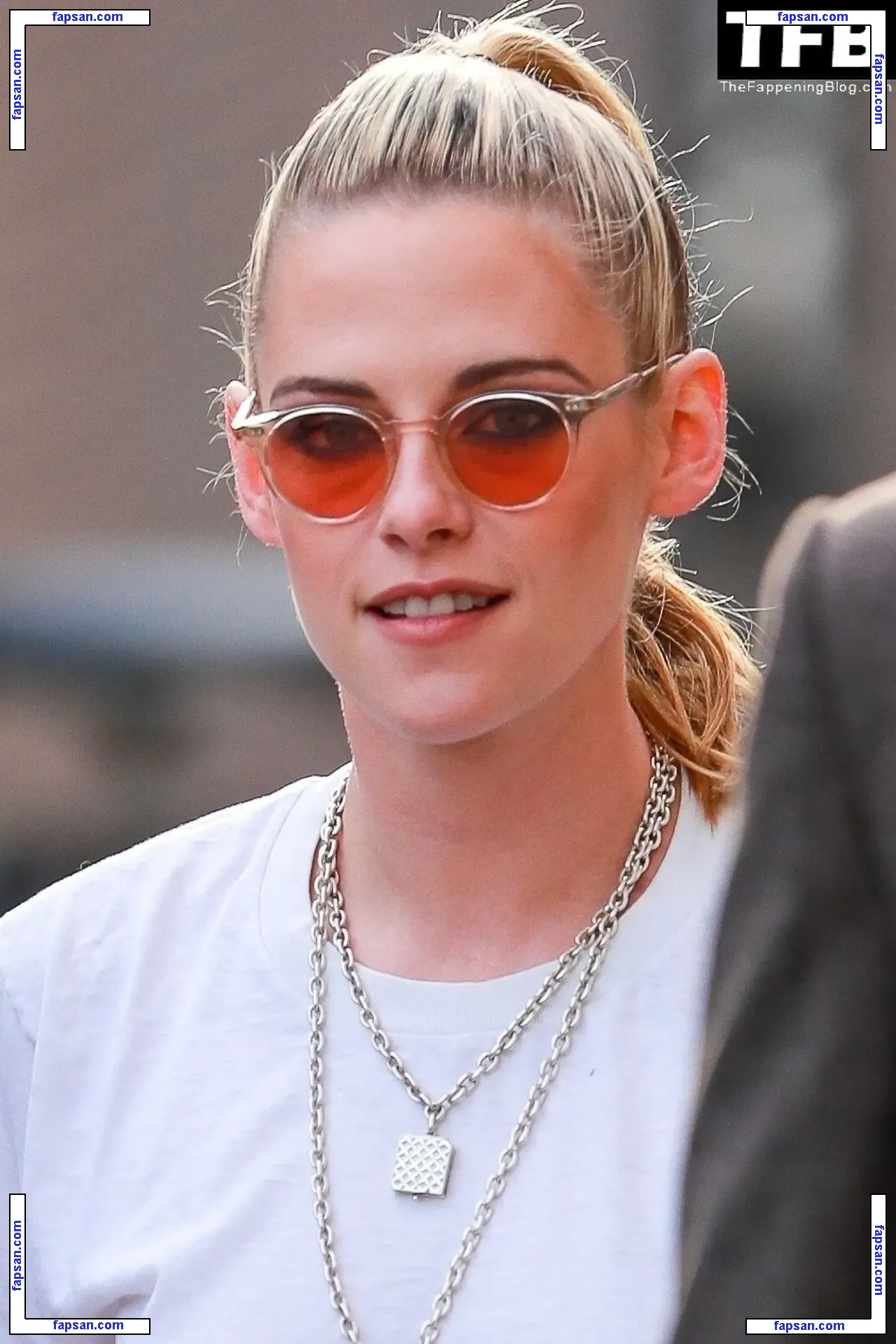 Kristen Stewart nude photo #2005 from OnlyFans